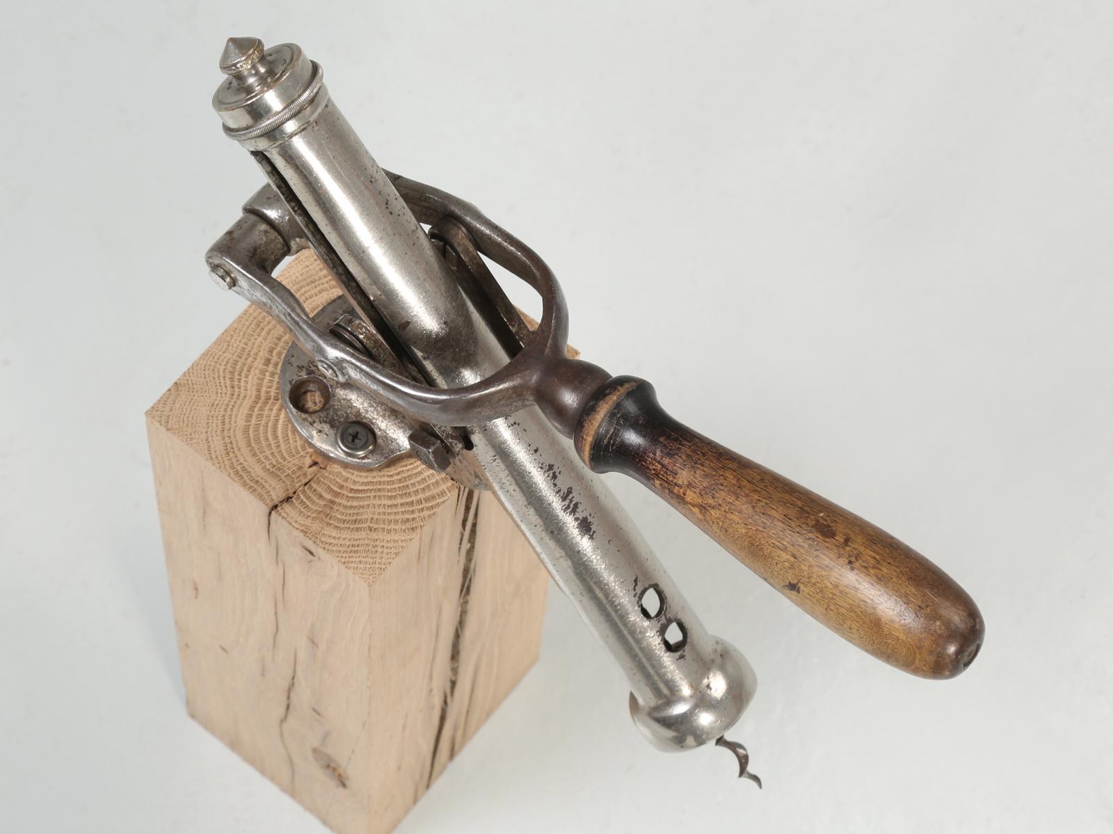 Titan Heavy-Duty Bar Mechanical Mounted Wine Corkscrew Remover, circa 1900 8