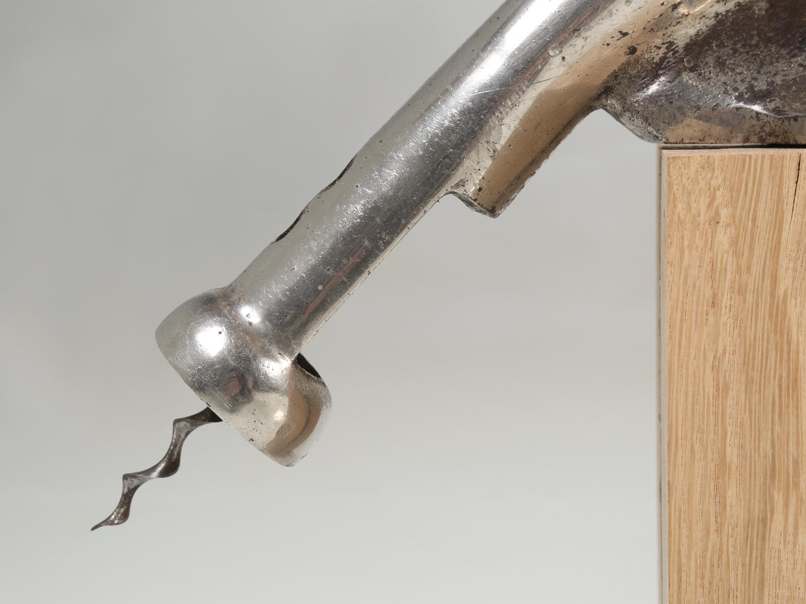 mechanical corkscrew