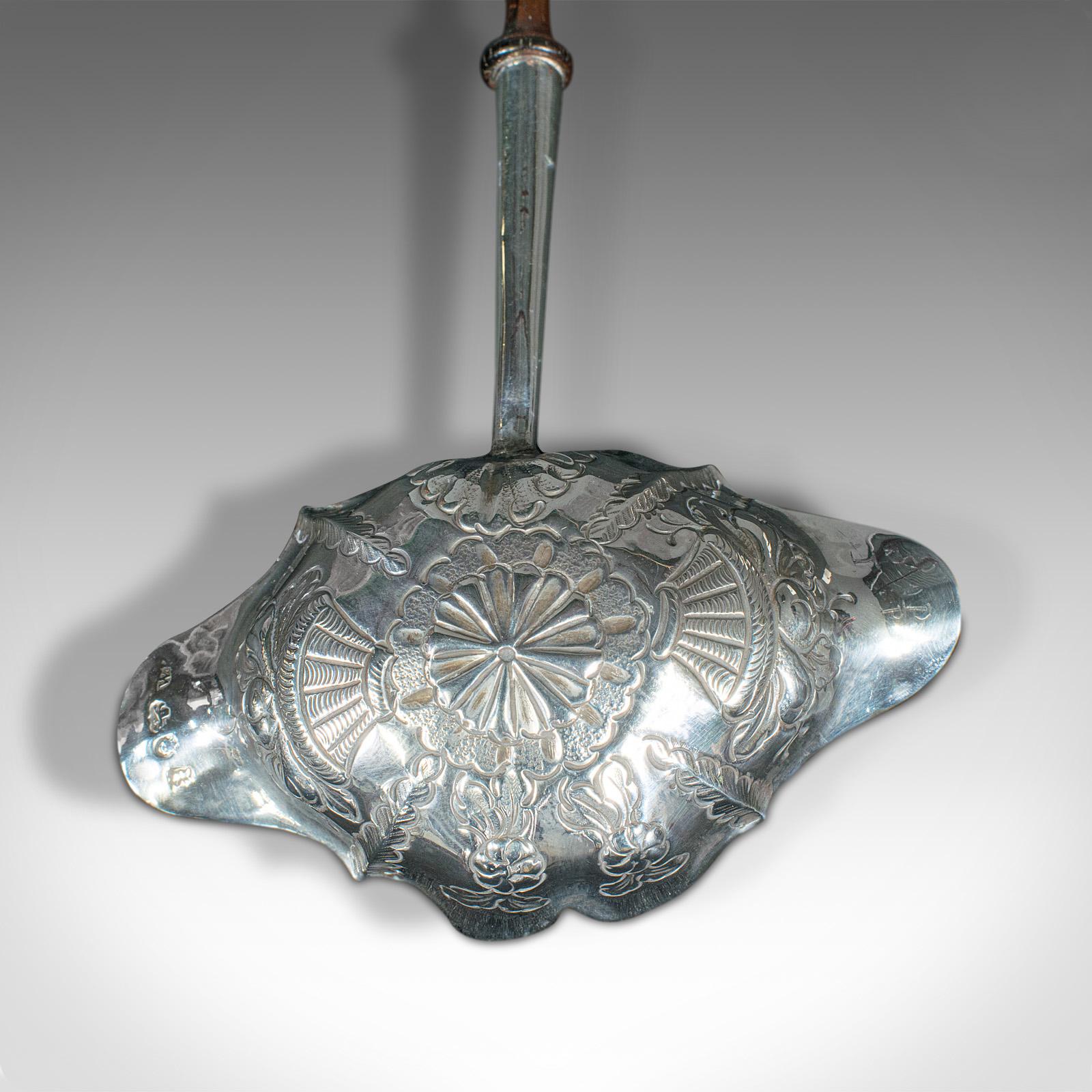 Antique Toddy Spoon, English, Silver, Serving Ladle, William Kinman, Georgian For Sale 2