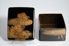 Antique Togidashi Maki-e Chrysanthemum Document Box