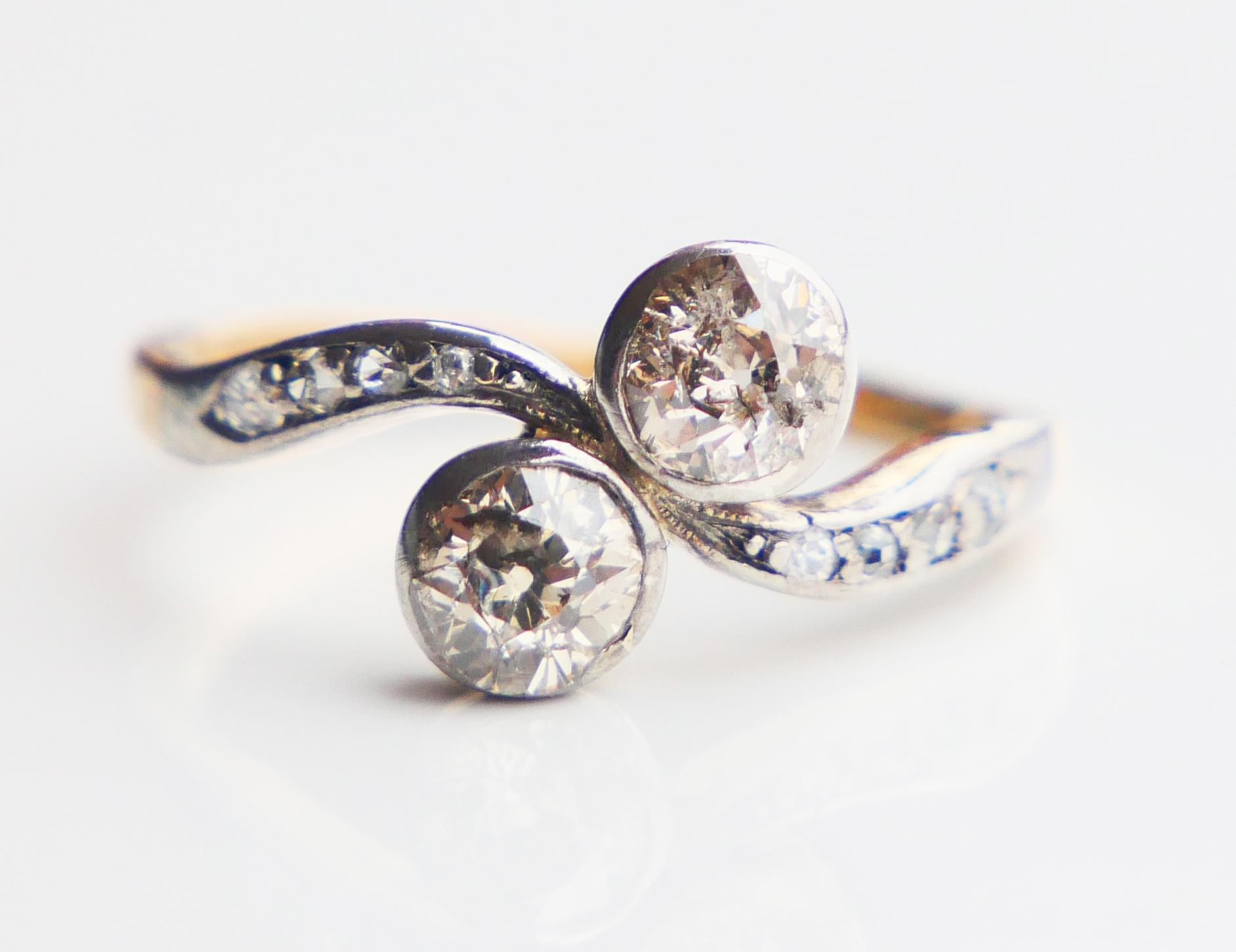Antique Toi et Moi Ring natural 1.2 ctw. Diamonds 18K Gold Ø5.75 / 2.1 gr For Sale 4