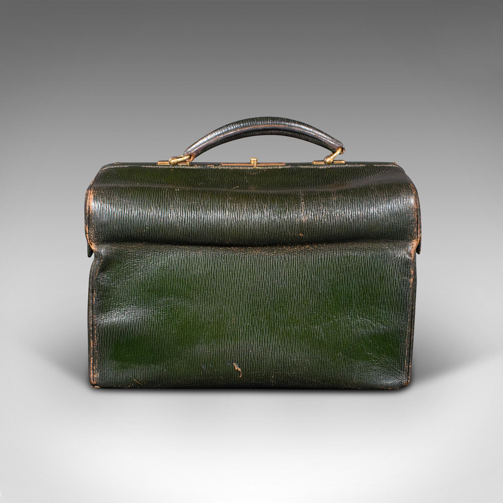 Antique Toiletry Case, English, Leather, Vanity Bag, Harrods, London, Edwardian In Good Condition In Hele, Devon, GB