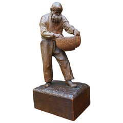 Ancienne sculpture de travailleur de la Forêt Noire suisse de qualité supérieure / aiguière masculine