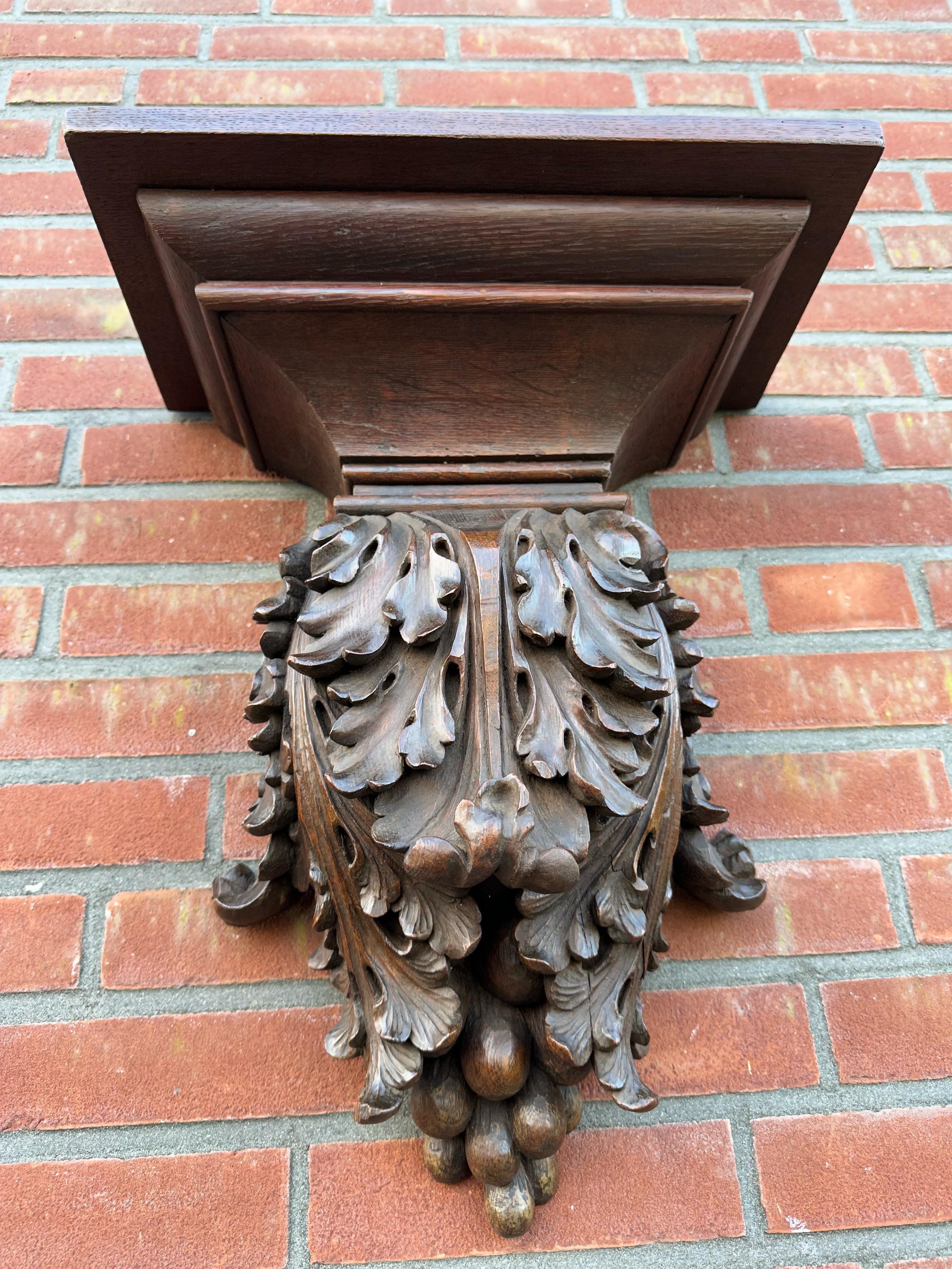 Antique & Top Quality Hand Carved Solid Oak Acanthus Leafs Wall Bracket or Shelf For Sale 6