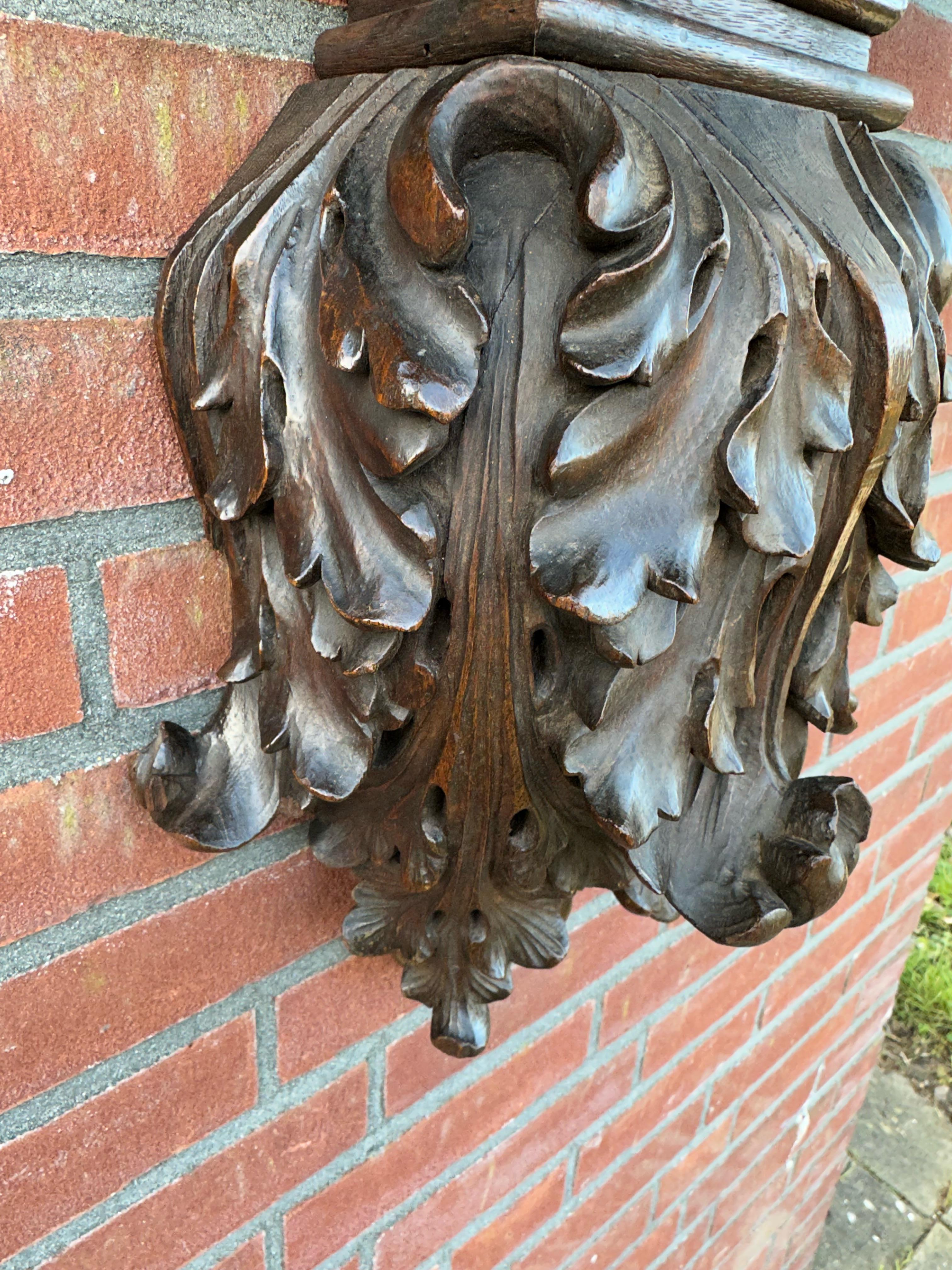 Antique & Top Quality Hand Carved Solid Oak Acanthus Leafs Wall Bracket or Shelf For Sale 9