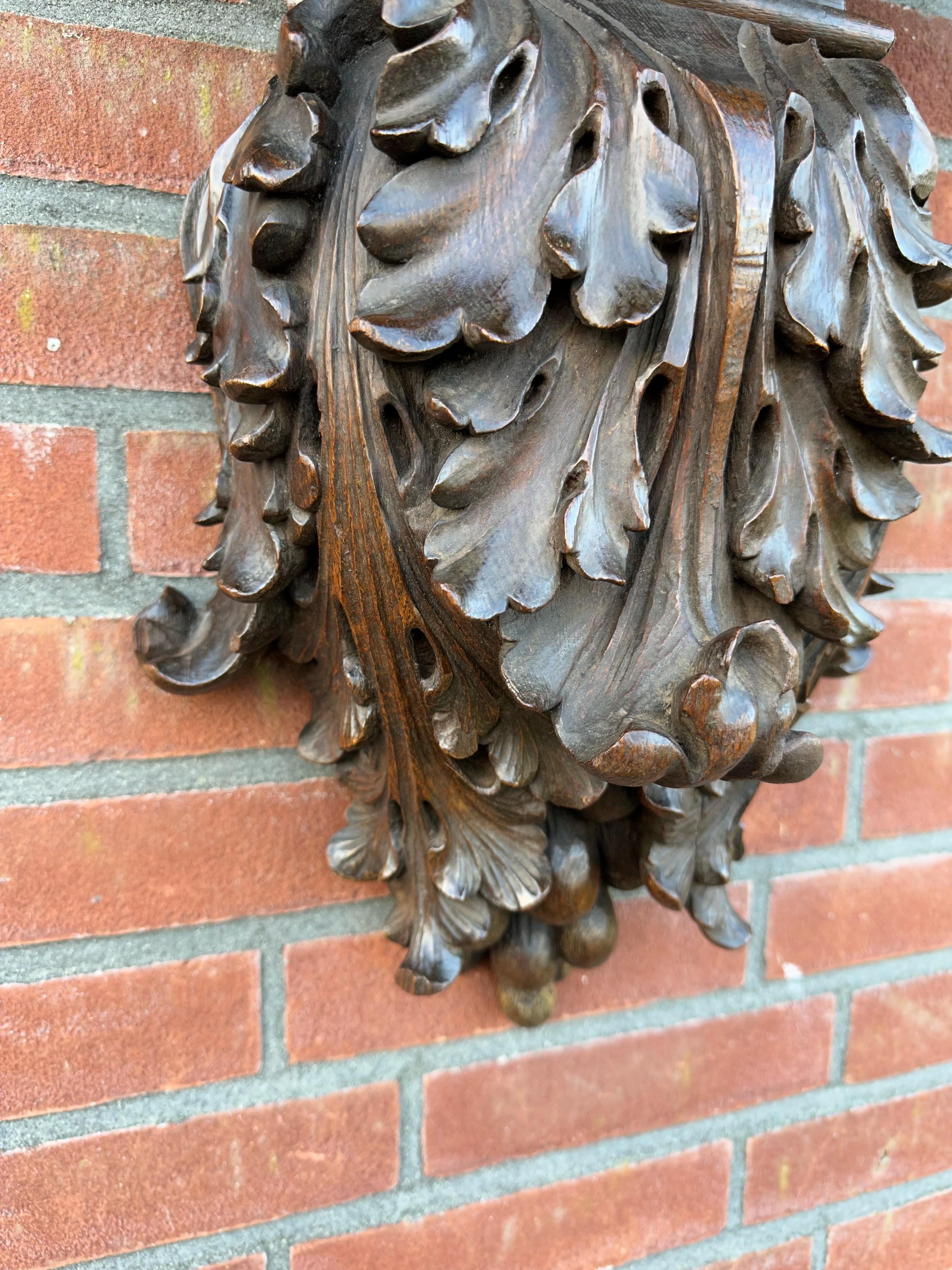 Antique & Top Quality Hand Carved Solid Oak Acanthus Leafs Wall Bracket or Shelf For Sale 11