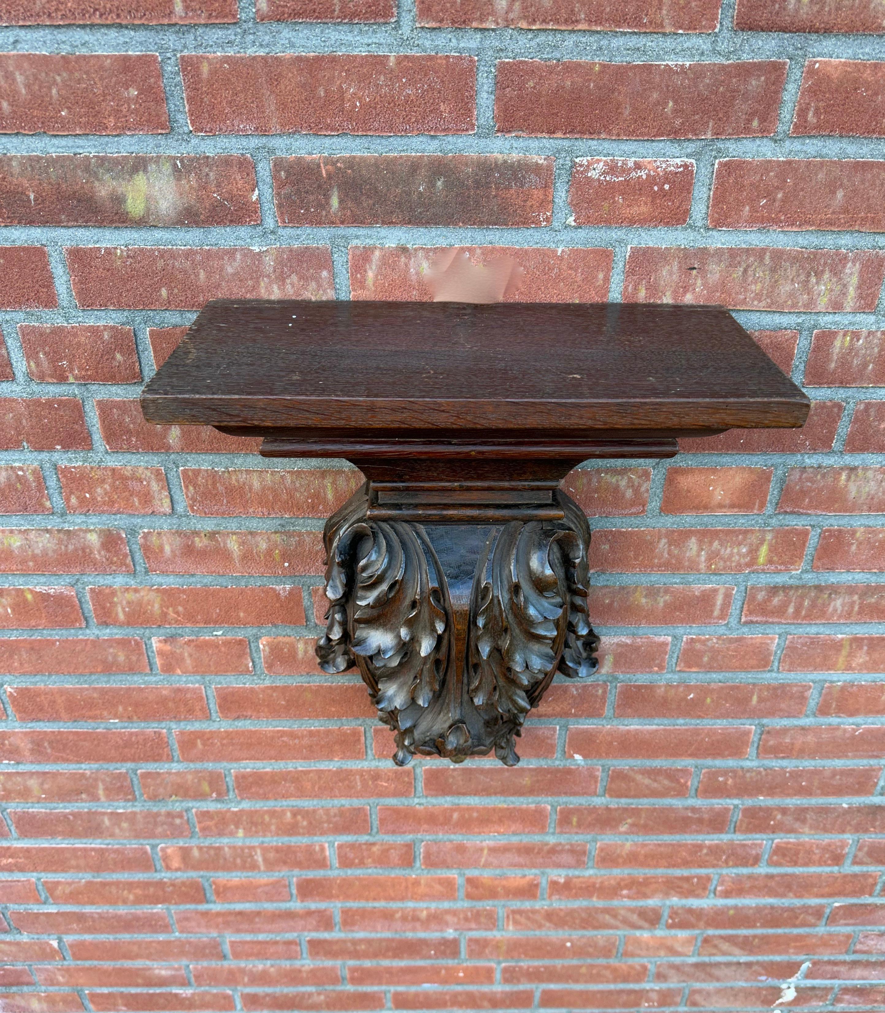 Hand-Carved Antique & Top Quality Hand Carved Solid Oak Acanthus Leafs Wall Bracket or Shelf For Sale