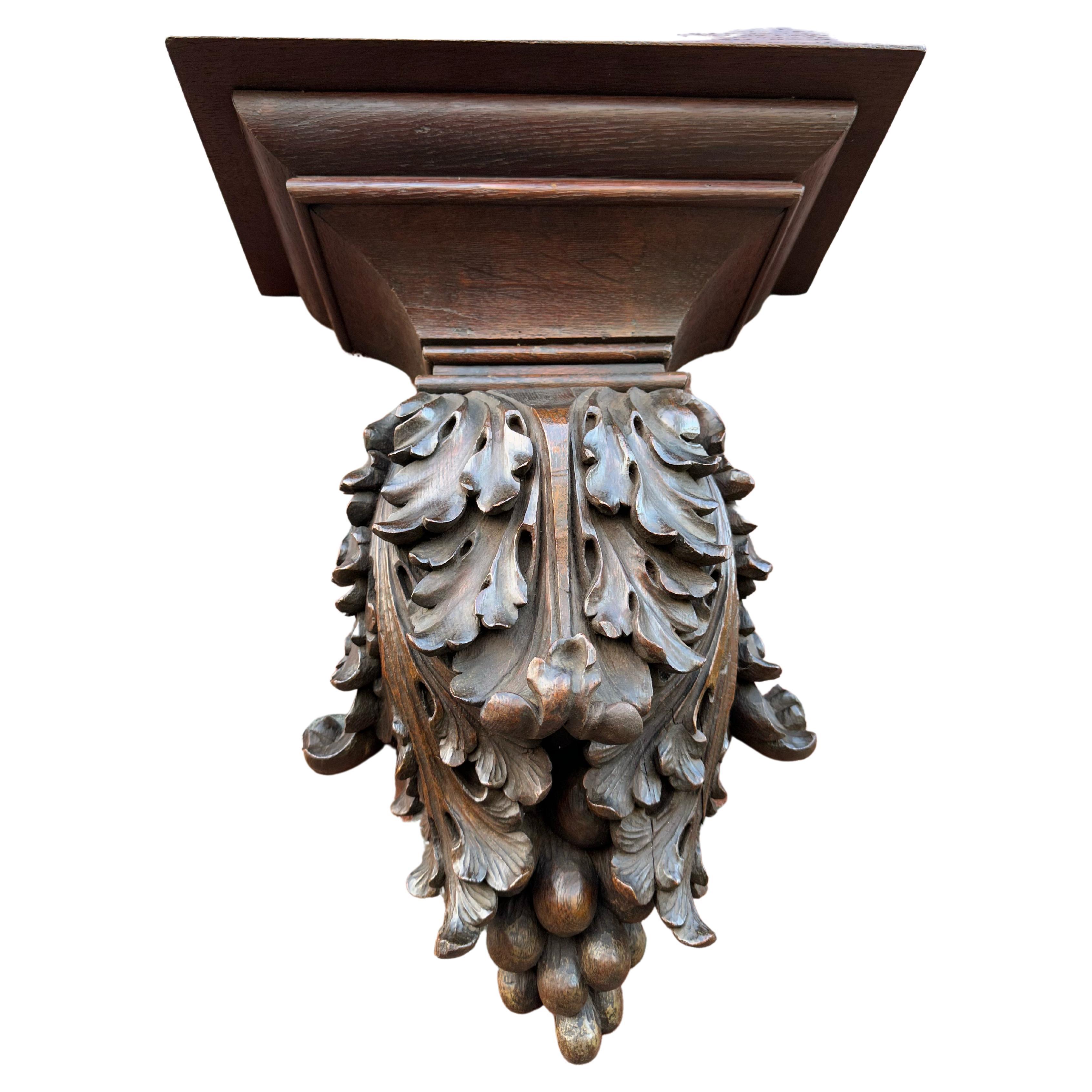 Antique & Top Quality Hand Carved Solid Oak Acanthus Leafs Wall Bracket or Shelf For Sale