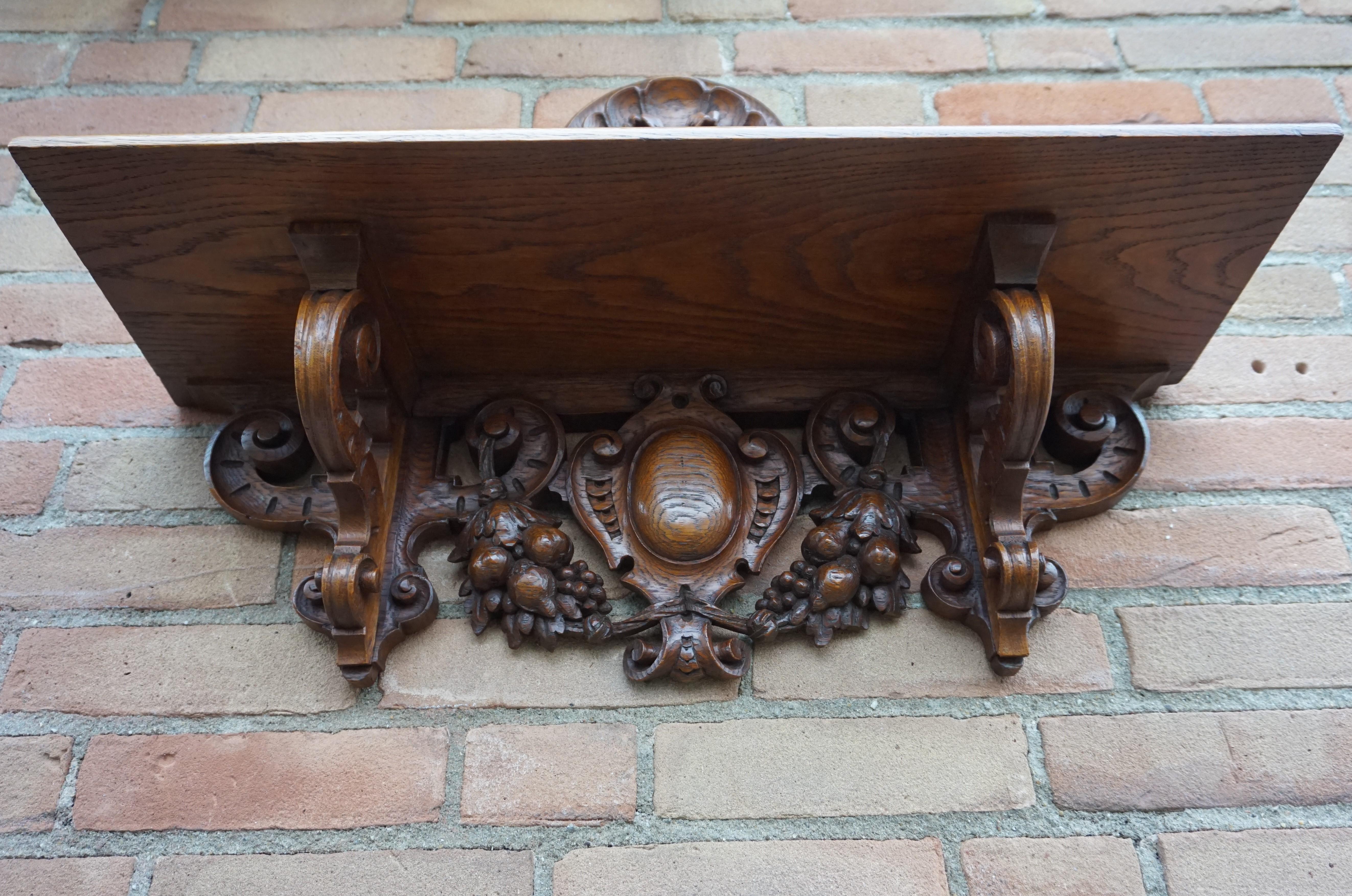 Antique & Top Quality Hand Carved Wall Bracket / Shelf with Amazing Patina 1890s In Good Condition In Lisse, NL
