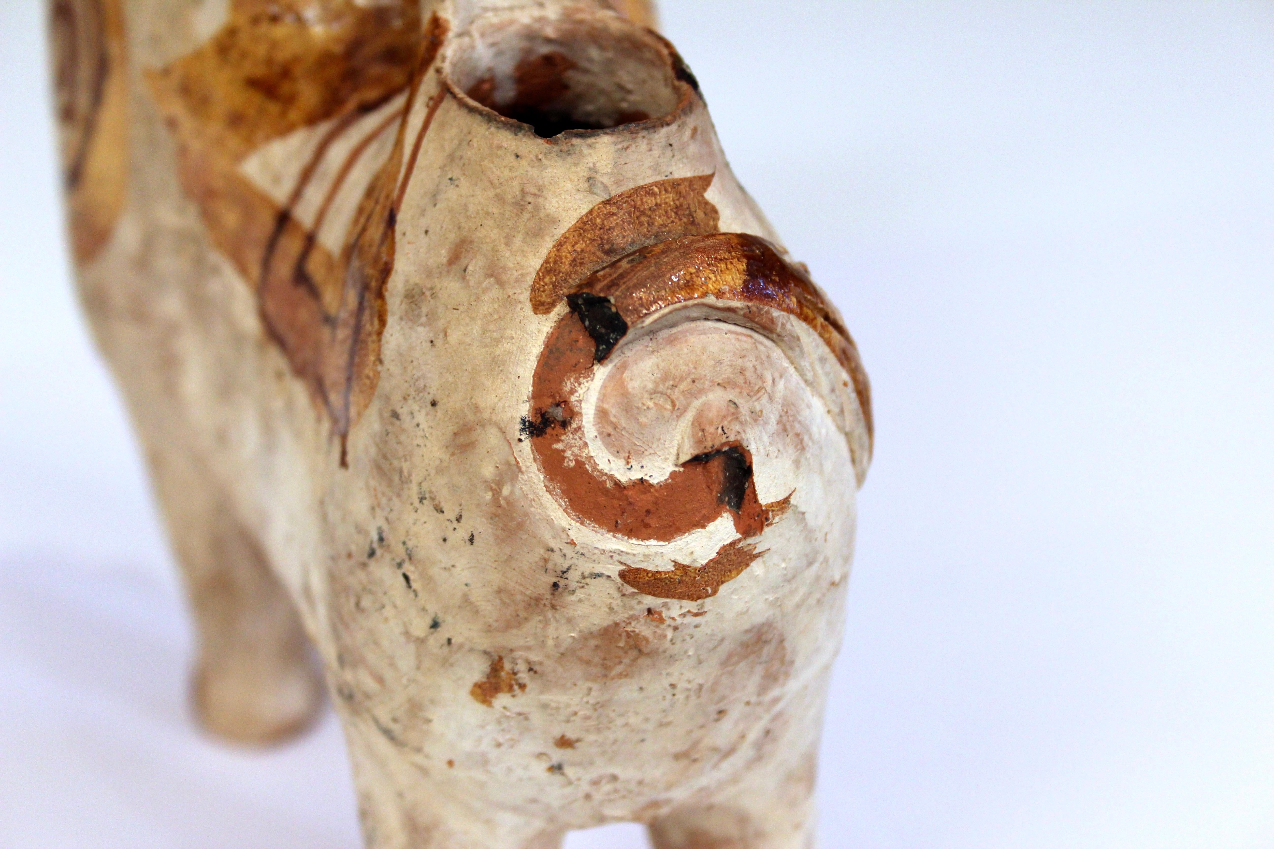 Antiguo Torito de Pucara Cerámica Popular Peruana Figura Toro Ceremonial Arte popular en venta