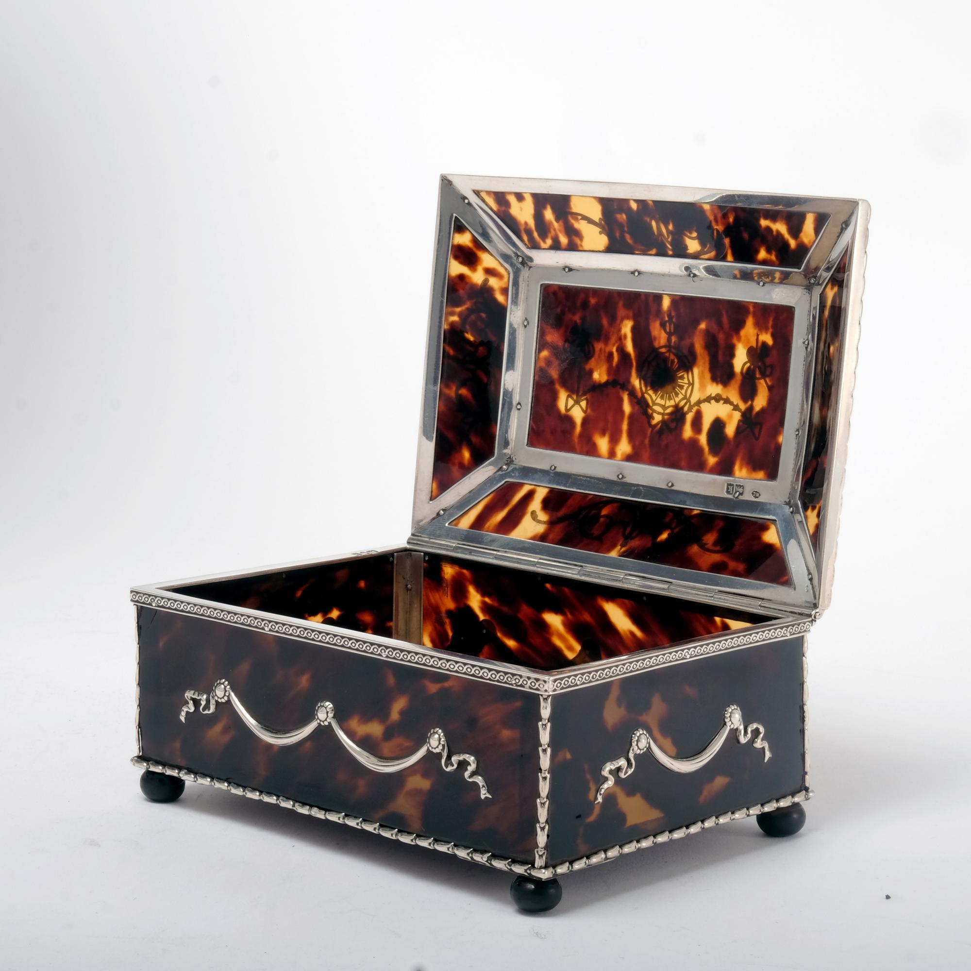 Antique Tortoiseshell and Silver Jewel Box In Good Condition In London, GB
