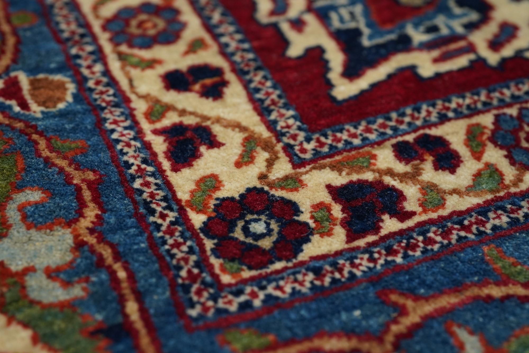 Early 20th Century Antique Toudeshk Nain Rug 3'6'' x 5'2'' For Sale