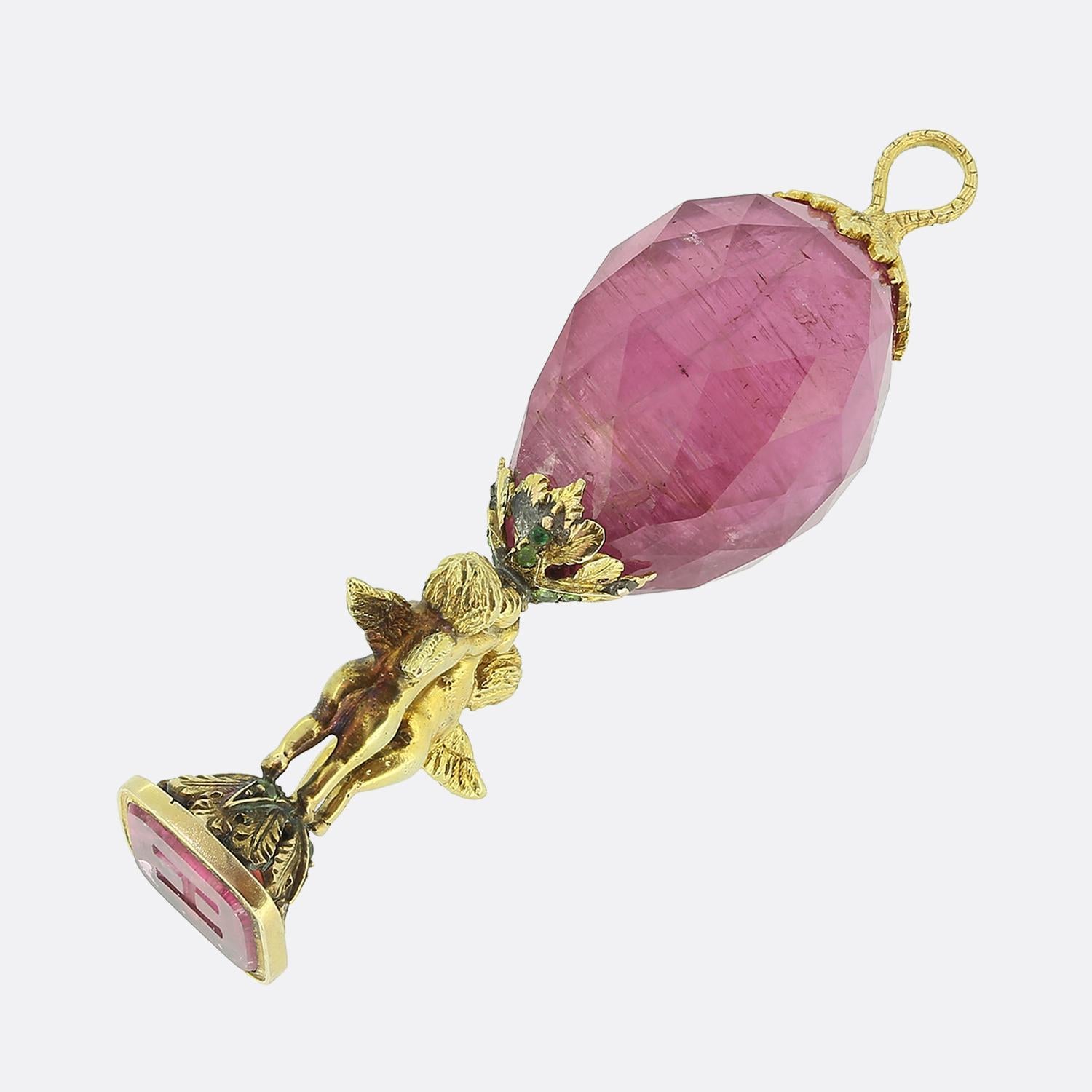 Taille ronde Pendentif ancien sceau de chérubin en tourmaline en vente