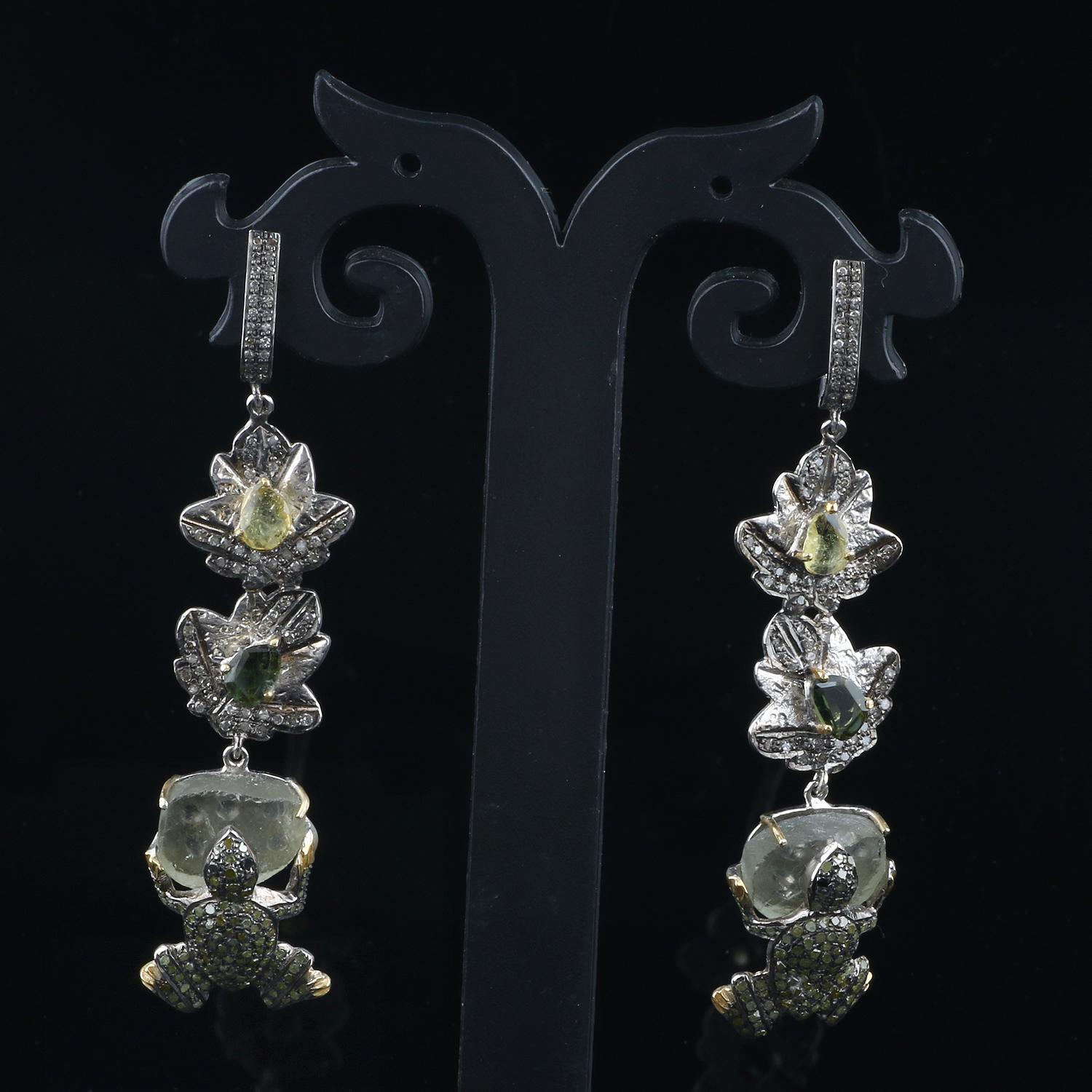 Antique Tourmaline Silver Earrings, Victorian Frog Style Diamond Dangle Earrings In New Condition For Sale In Jaipur, RJ
