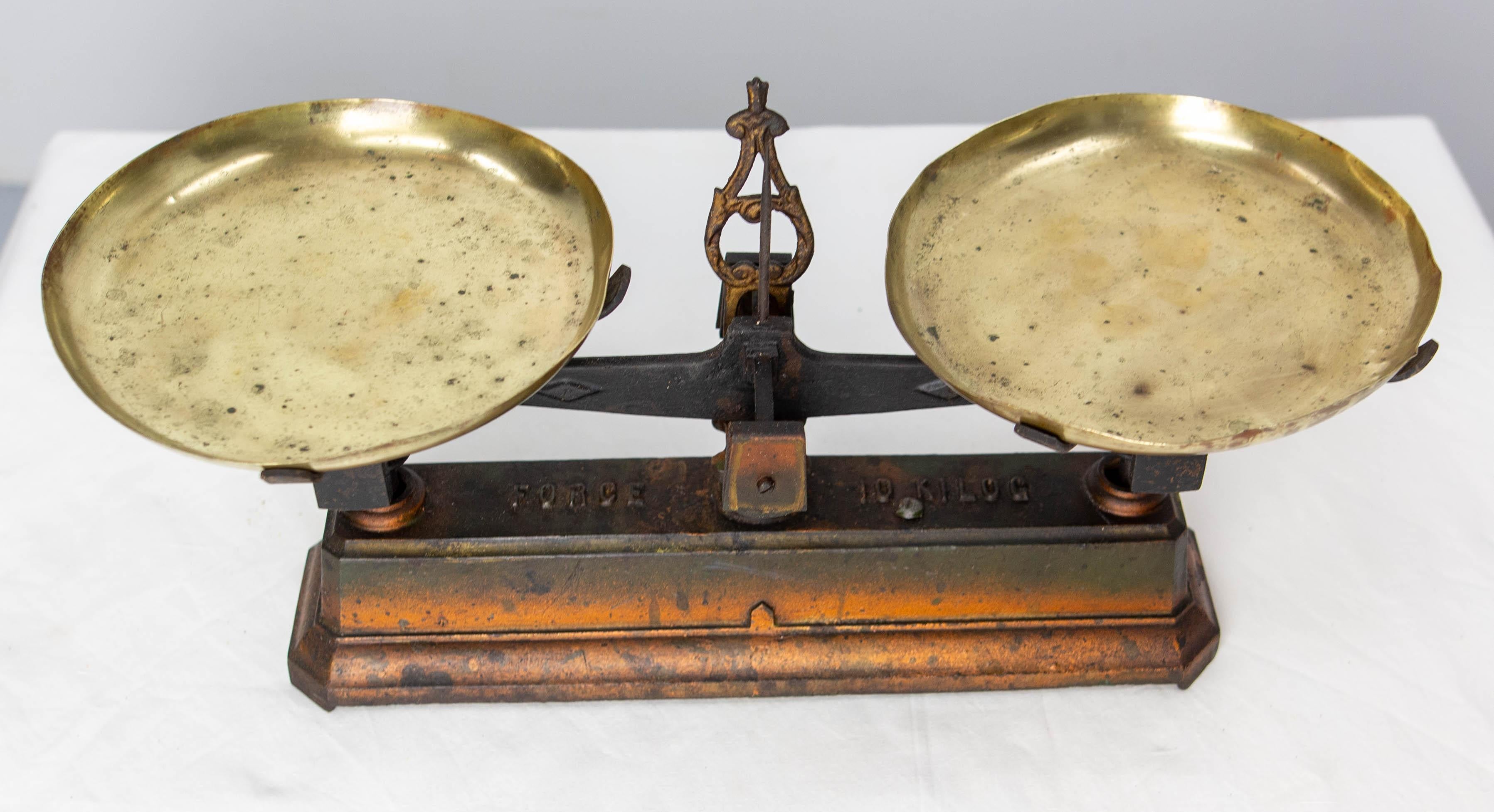 Napoleon III Antique Trade Scale Brass and Painted Cast Iron, France, circa 1880 For Sale