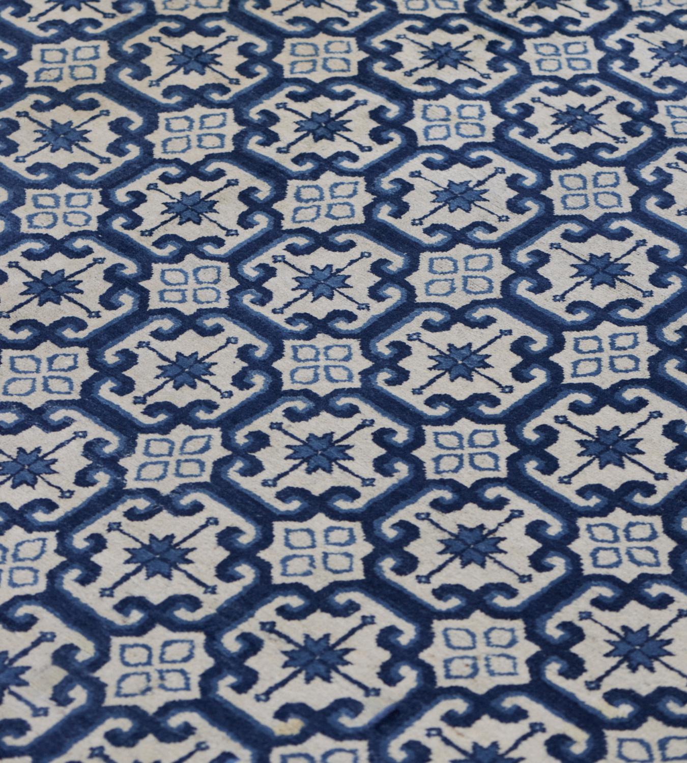 Chinois Tapis chinois pékinois traditionnel ancien en laine bleue en vente