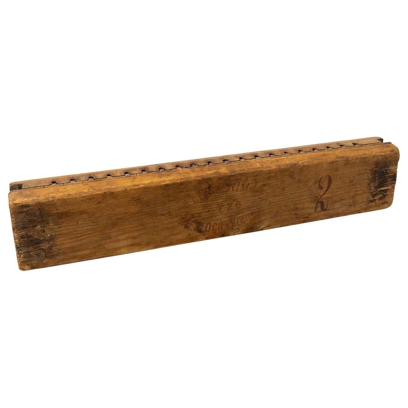 Antique Traditional Cigar Holder, circa 1950 11