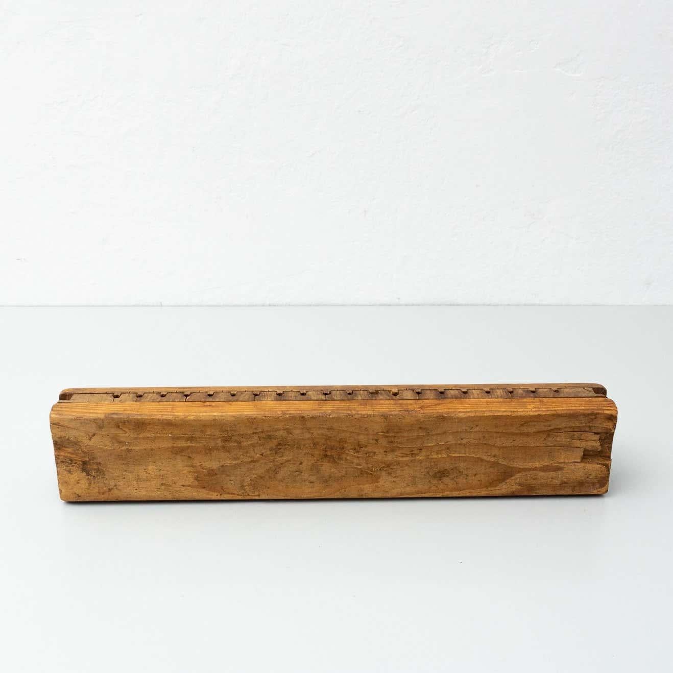 Mid-Century Modern Antique Traditional Cigar Holder, circa 1950