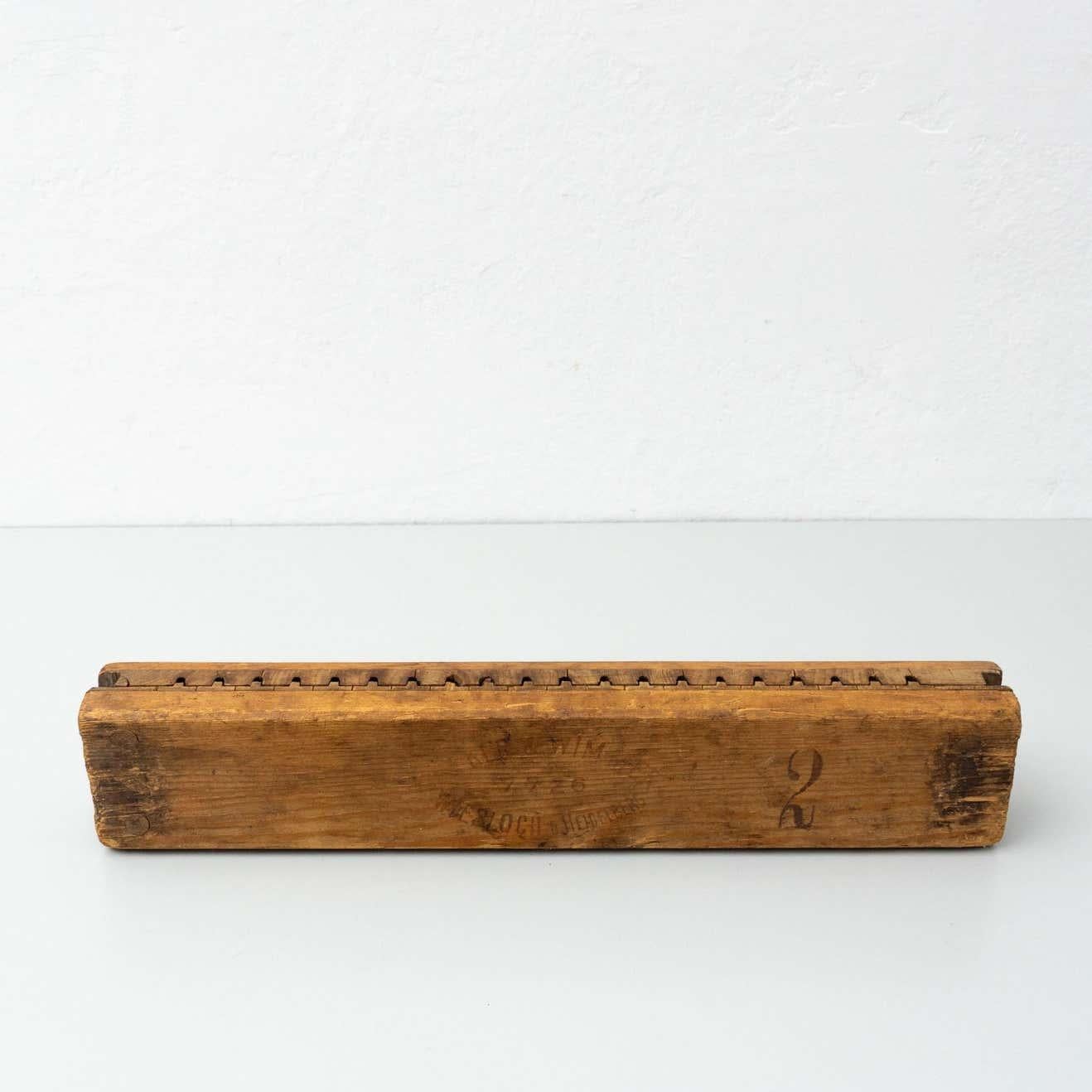 Mid-20th Century Antique Traditional Cigar Holder, circa 1950