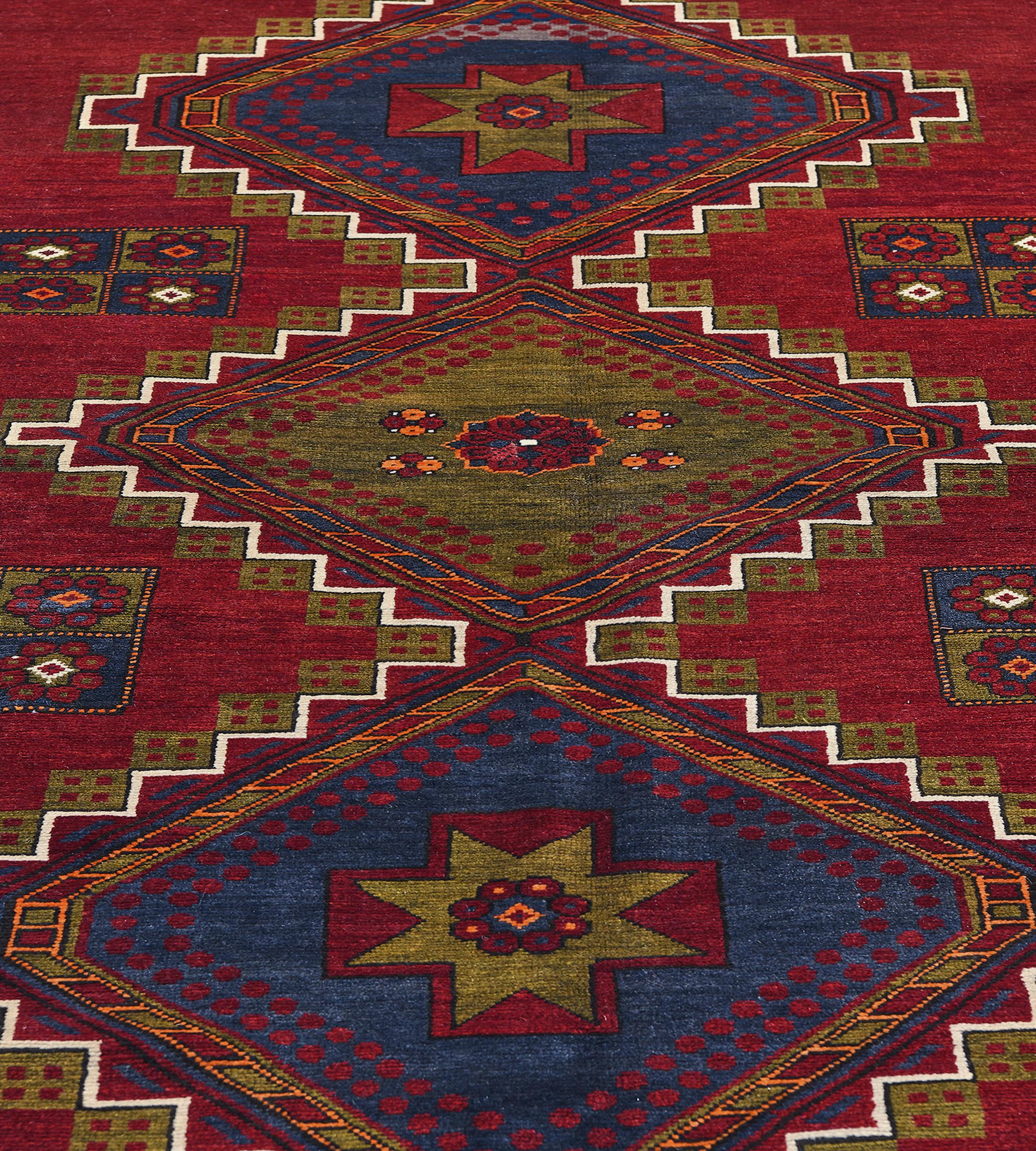 Antique Traditional Hand-knotted Wool Shirvan Rug from Caucasus For Sale 1
