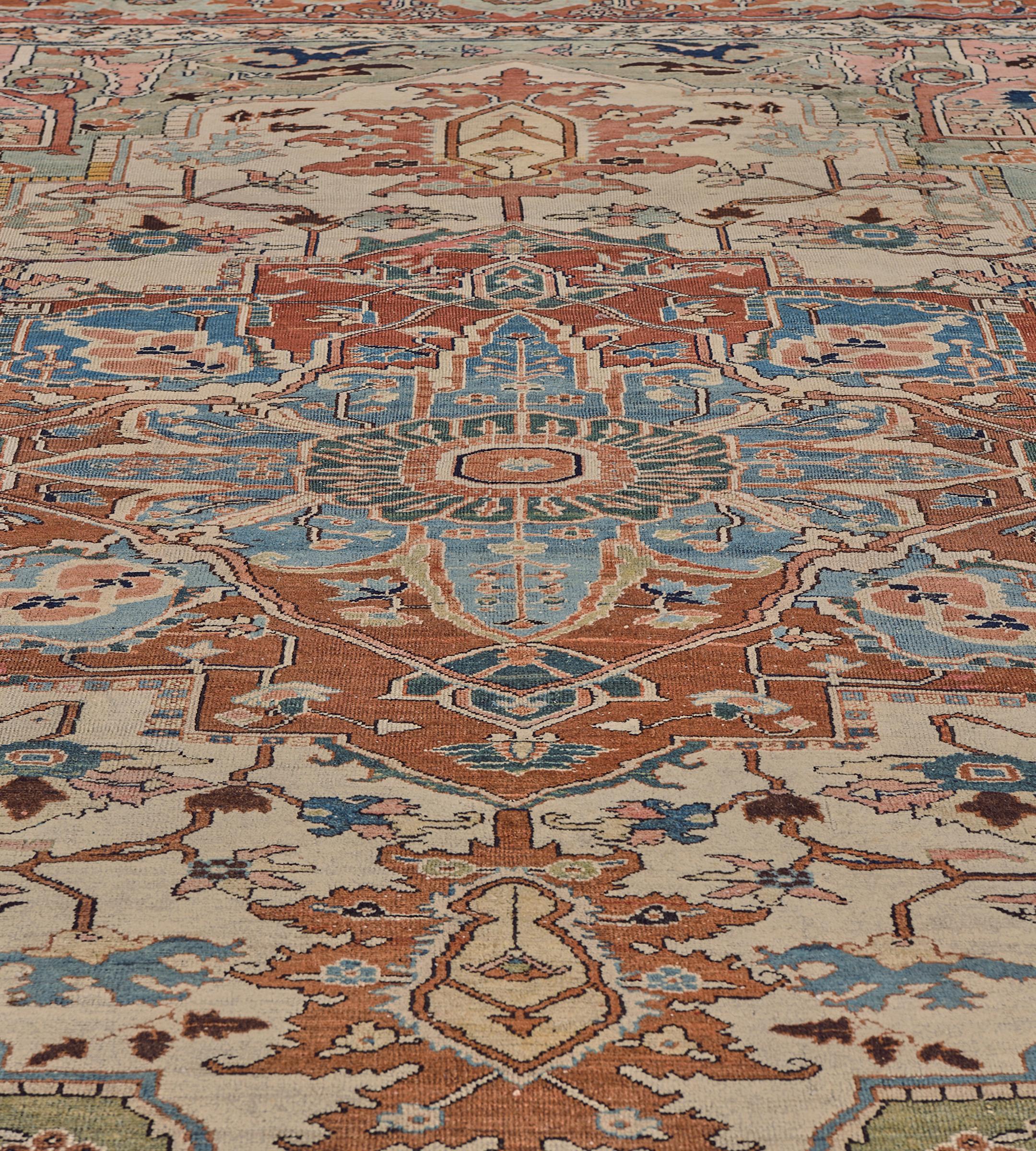 Antique Traditional Hand-Woven Palmetto-Vine Persian Serapi Rug For Sale 4