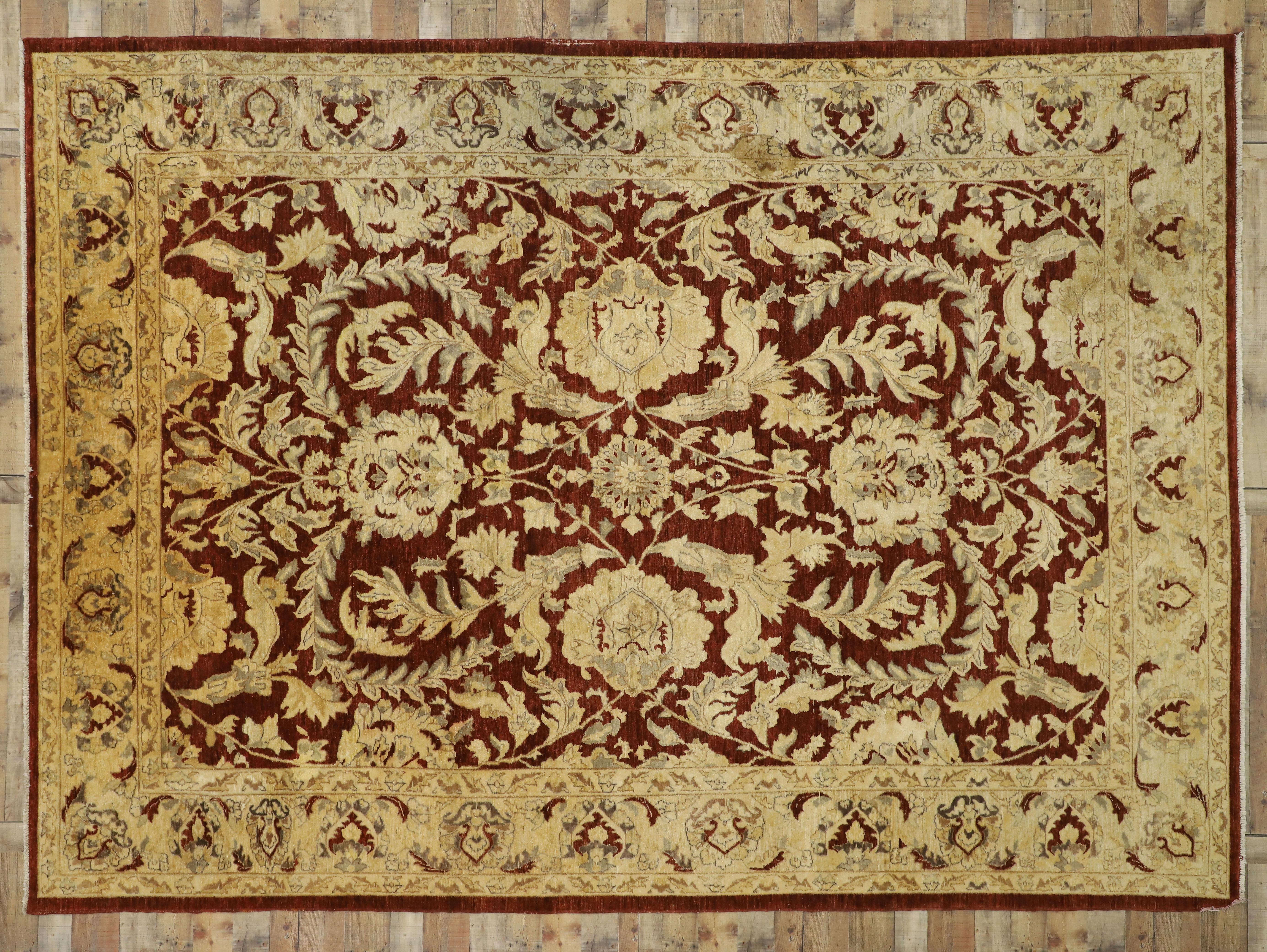 Antiker, traditioneller indischer Teppich mit persischem Design und luxuriösem Barockstil im Angebot 1
