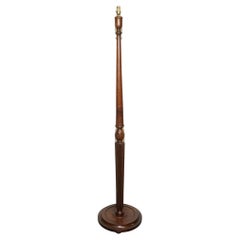 ANTIQUE TRADITiONAL OAK STANDARD FLOOR LAMP