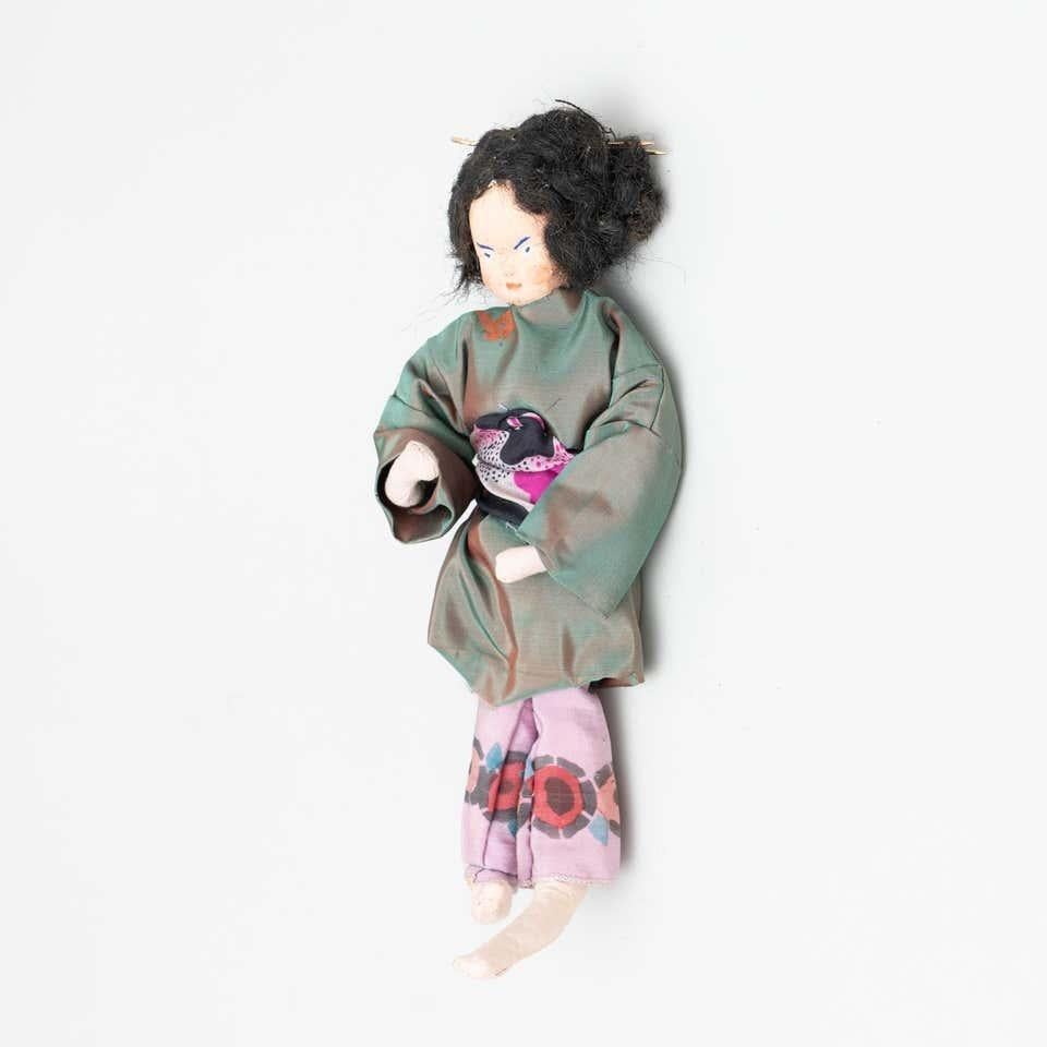 Muñeca de trapo tradicional antigua, circa 1920 en venta 5