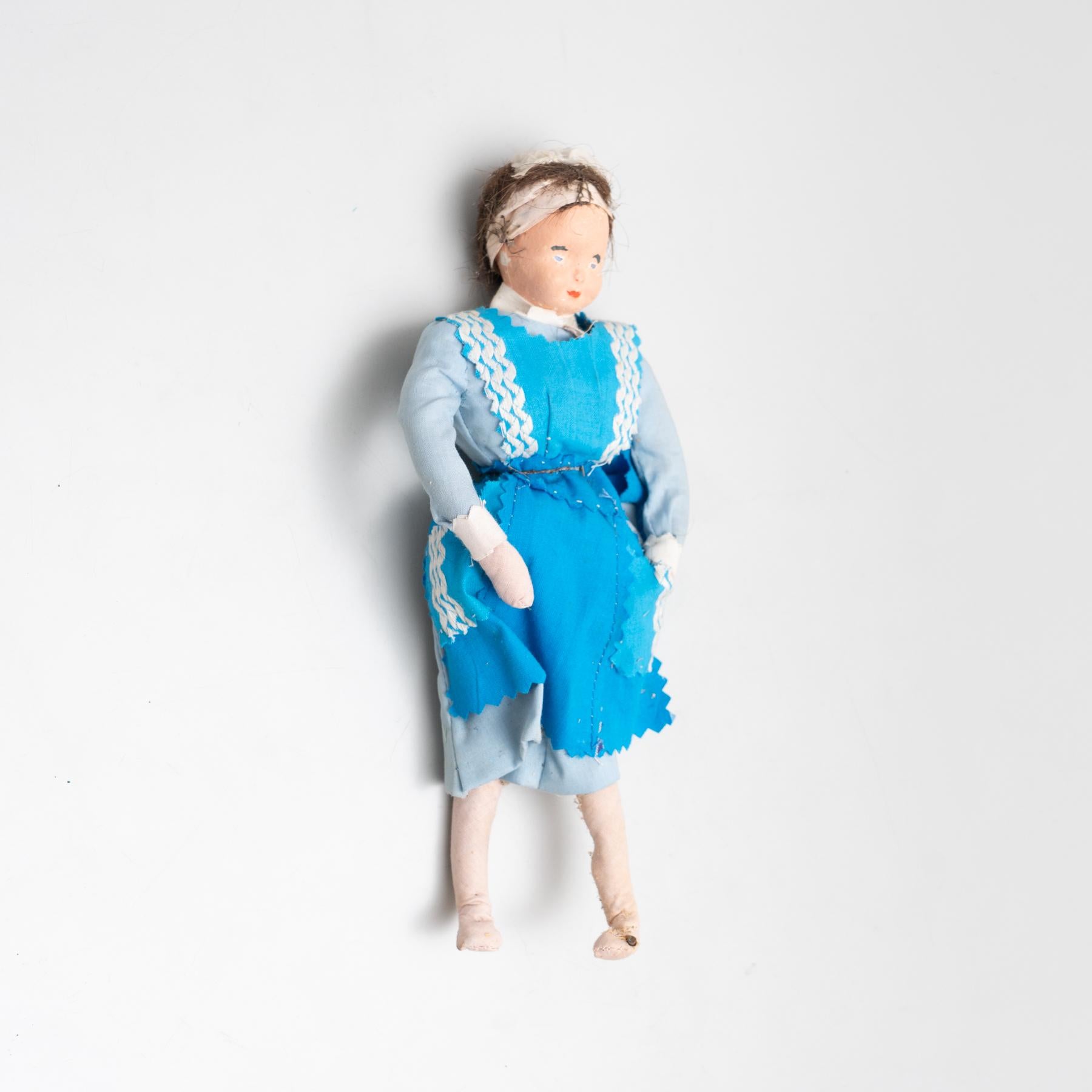 Ancienne poupée traditionnelle espagnole Rag Doll, vers 1920 en vente 5