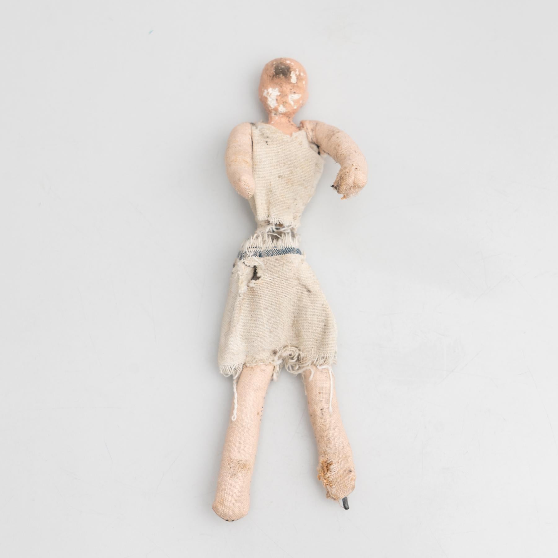 Antike, traditionelle spanische Rag Doll, um 1920 im Angebot 2