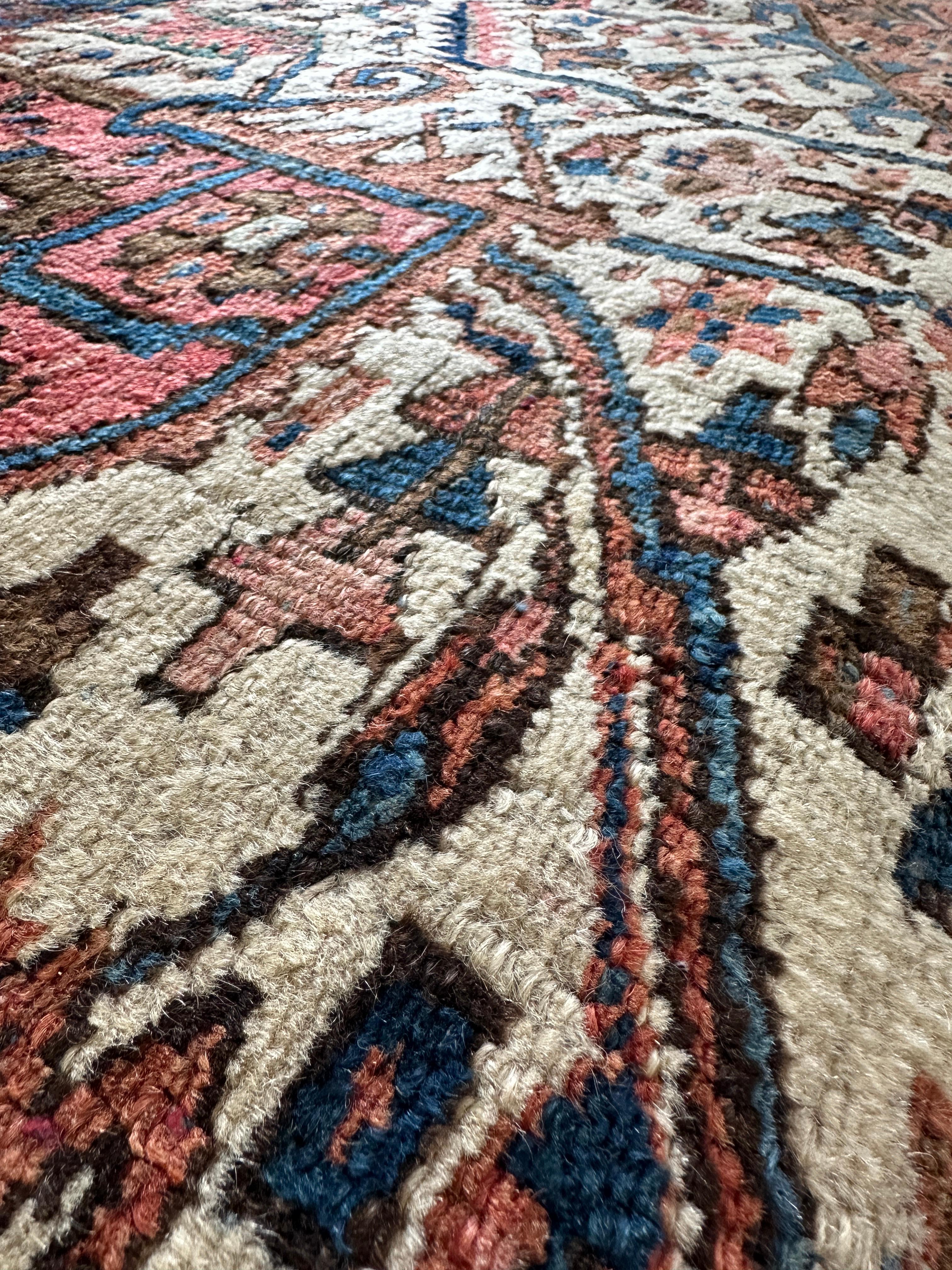 Antique Traditional Turkish Area Rug - 7' 10