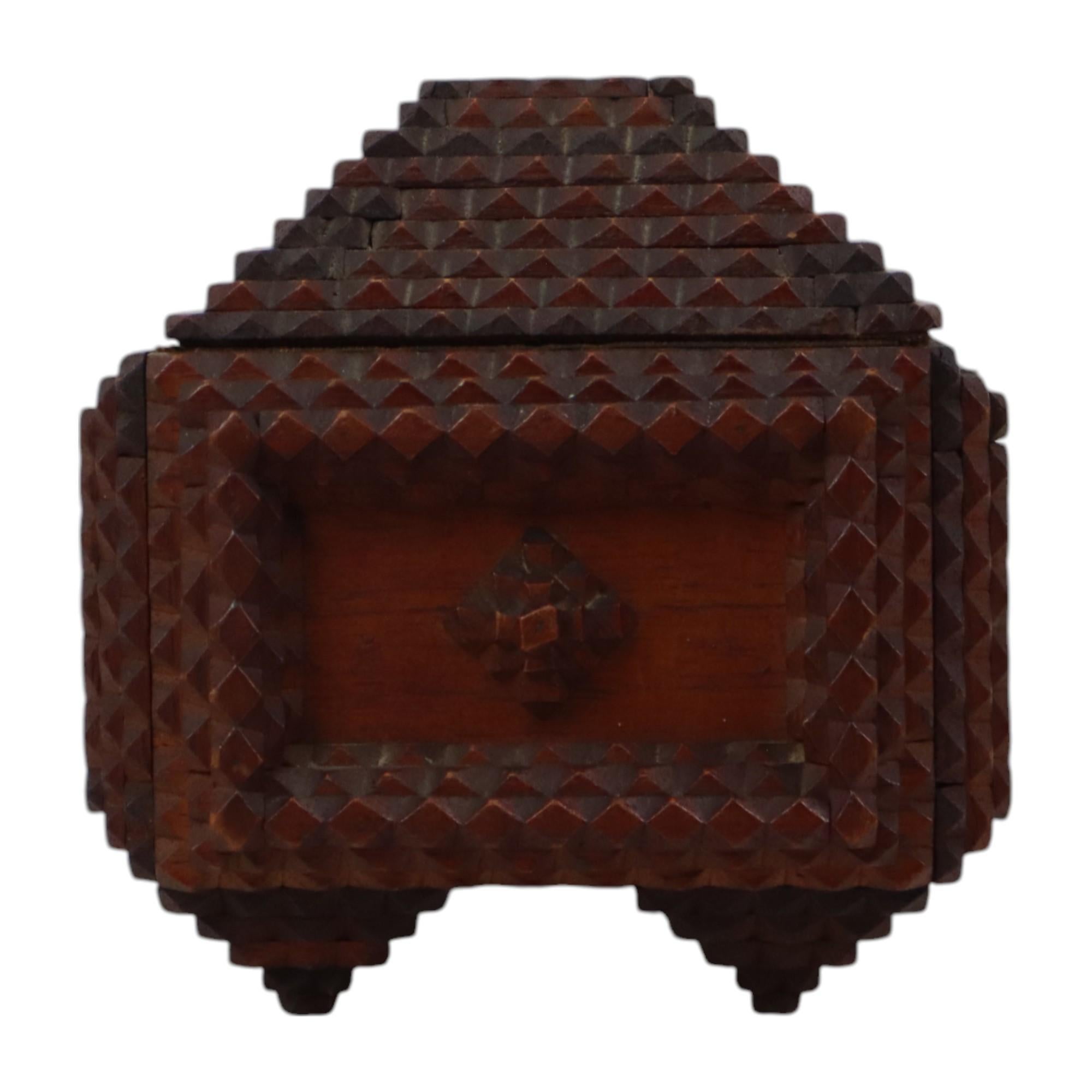 Caja antigua Tramp Art con espejos Arte popular Coleccionable Espejo en venta