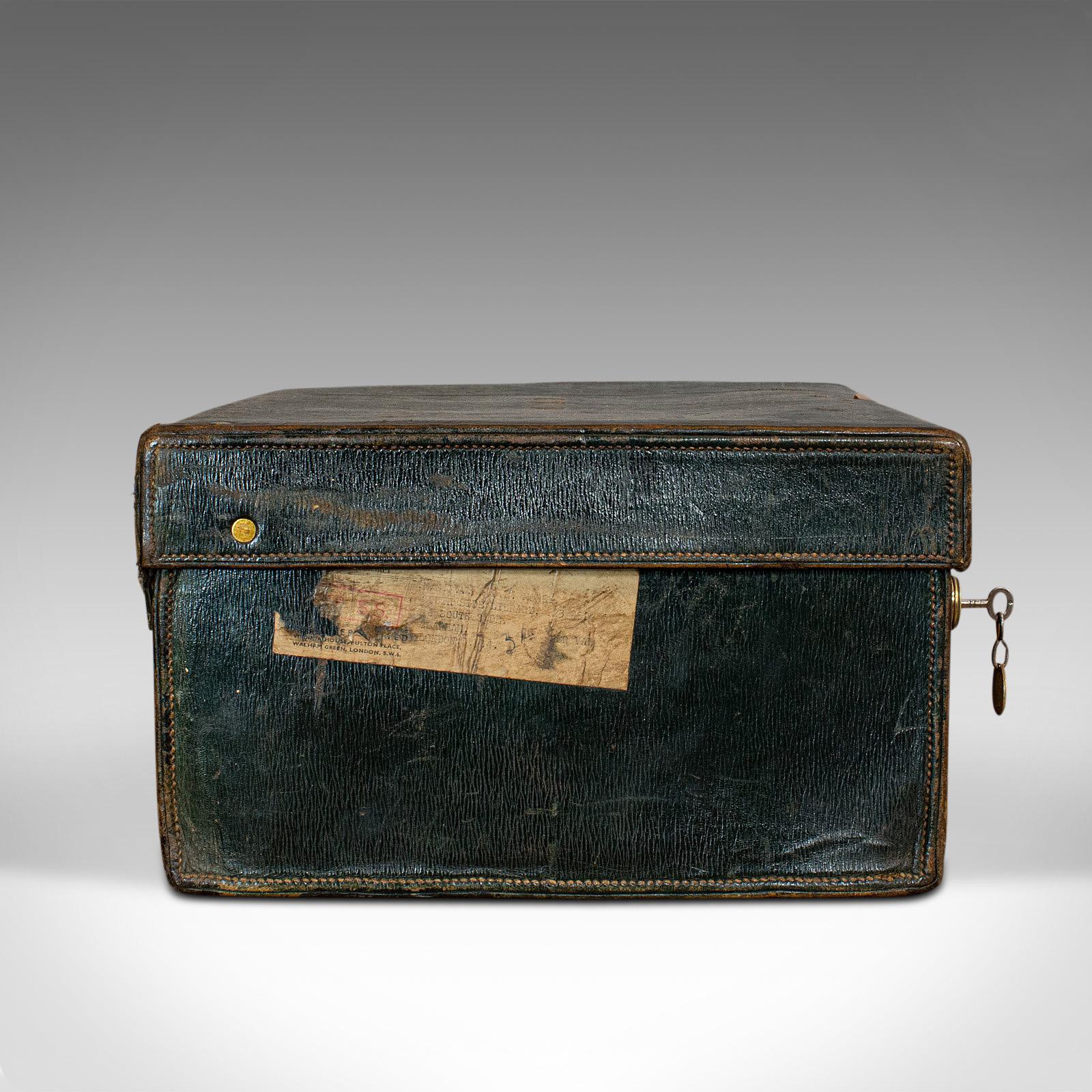 vintage traveling salesman case