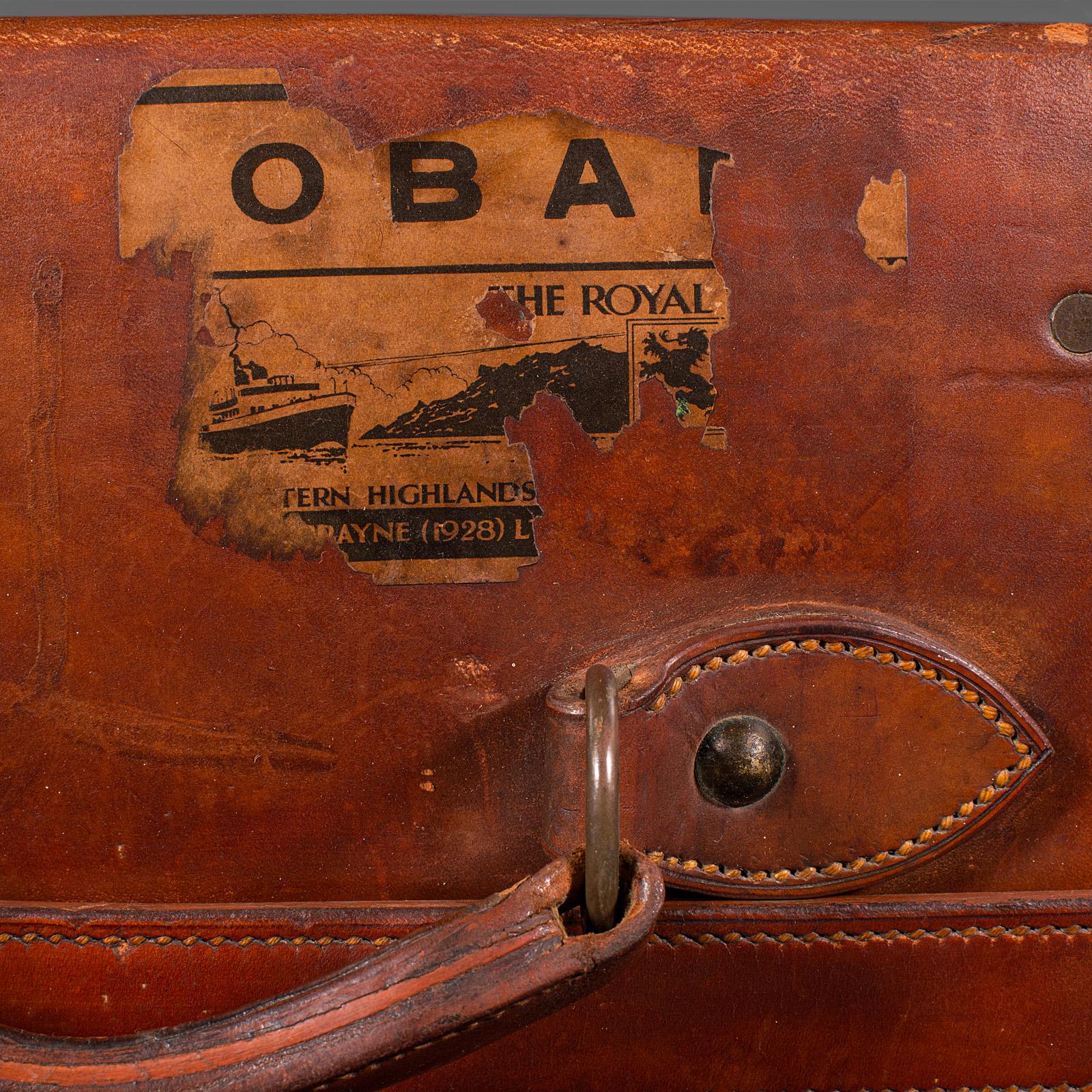 Antique Travel Suitcase, English, Leather Gentleman’s Case, Edwardian, C.1910 For Sale 3