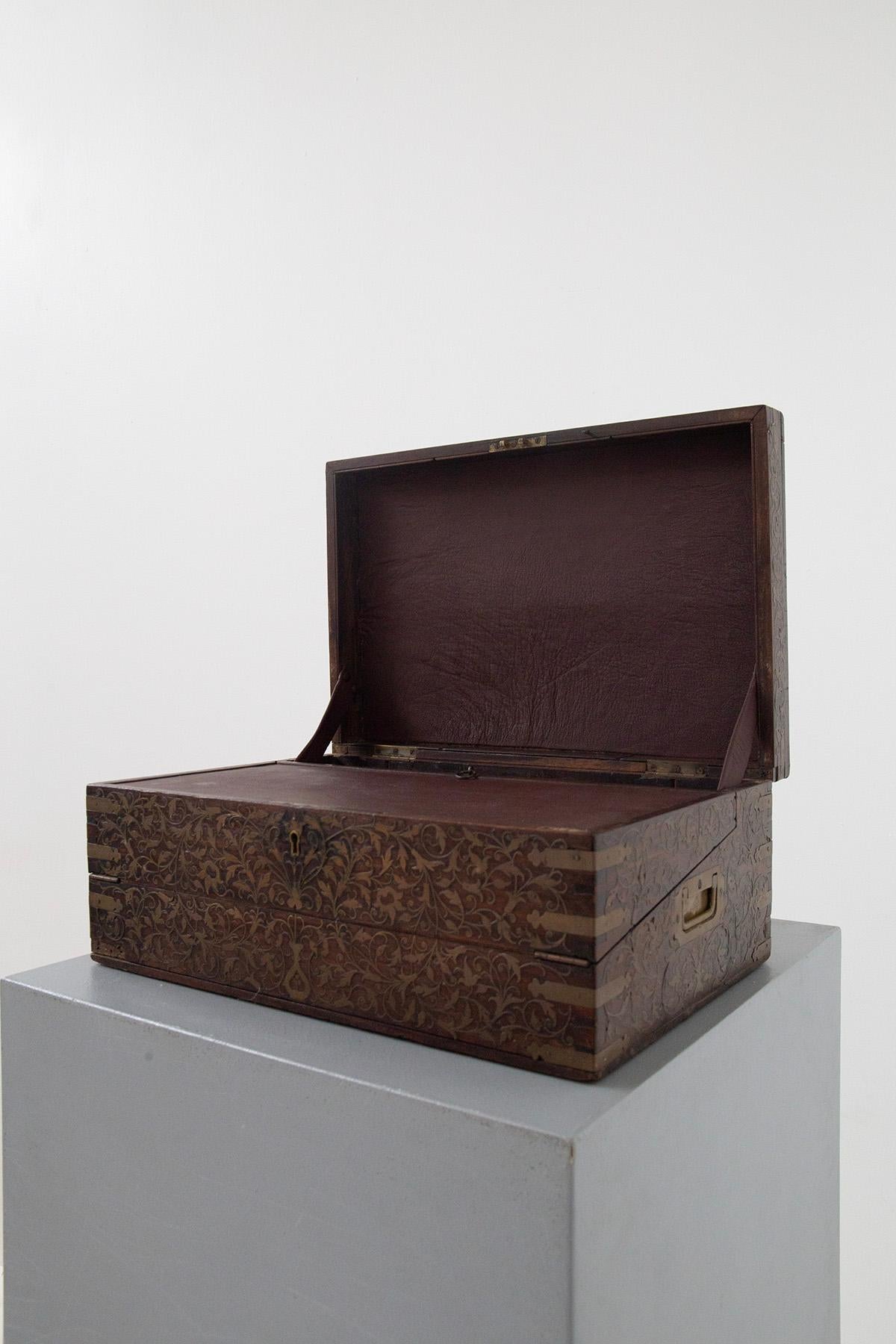 Antique travel writing desk that belonged to SIR FAIYAZ ALI KHAN 3