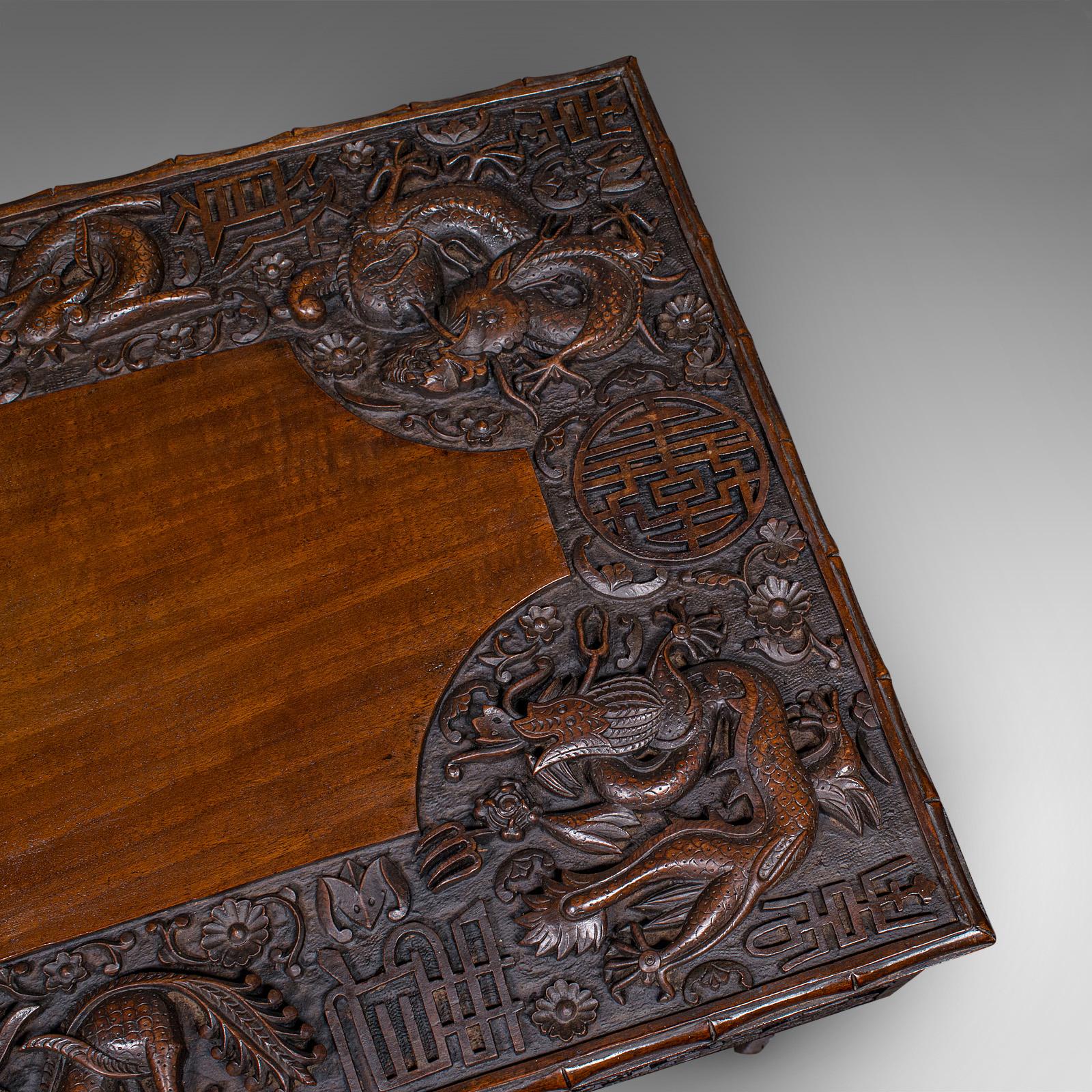 Ancien autel de commerçant ambulant, support en teck oriental, table pliante, victorien en vente 3