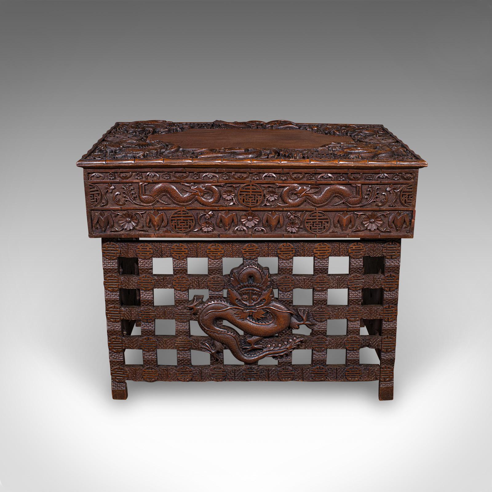 Ancien autel de commerçant ambulant, support en teck oriental, table pliante, victorien Bon état - En vente à Hele, Devon, GB