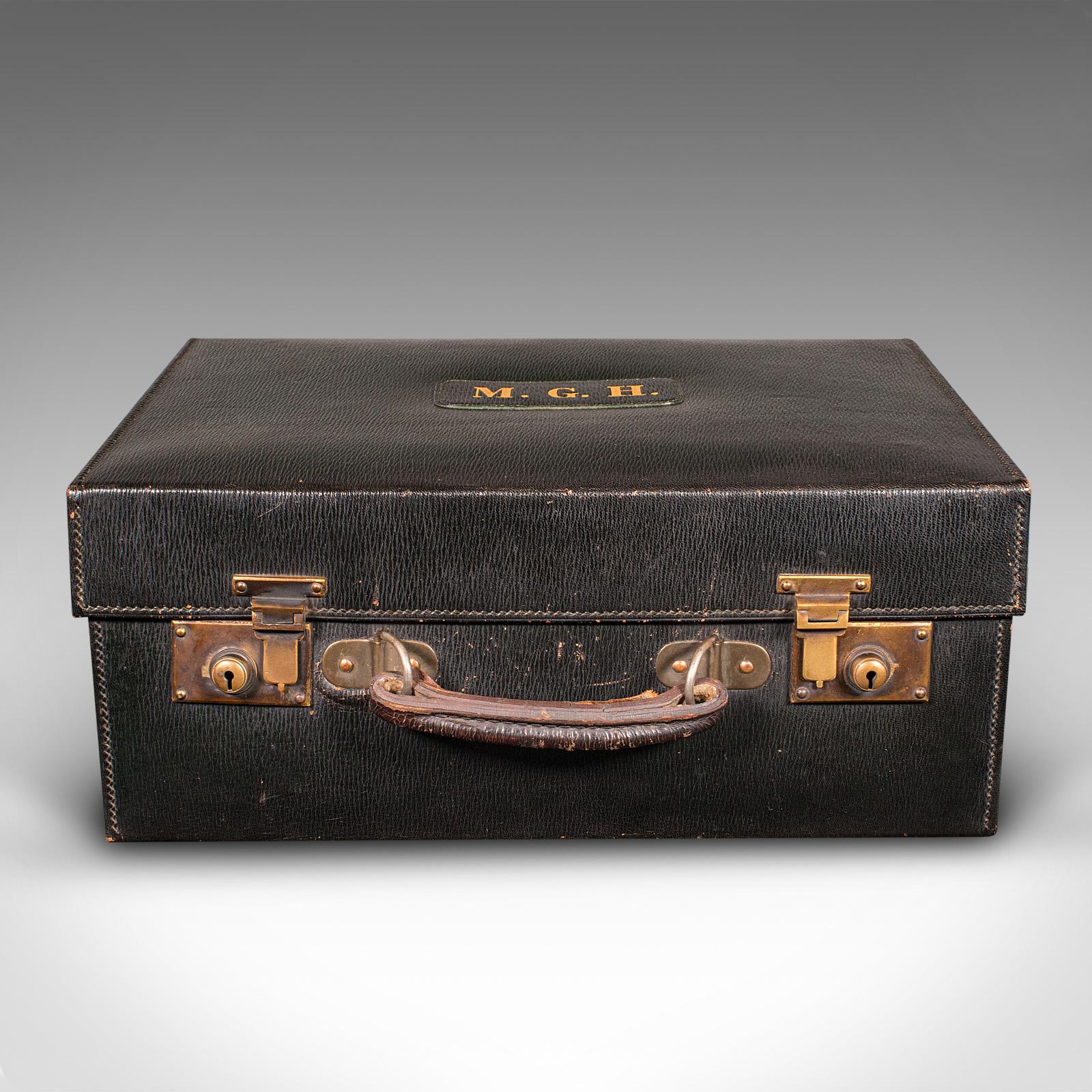 Mid-Century Modern Boîte de coiffeuse de voyage d'antiquités anglaise, cuir, argent, boîte de coiffeuse en vente