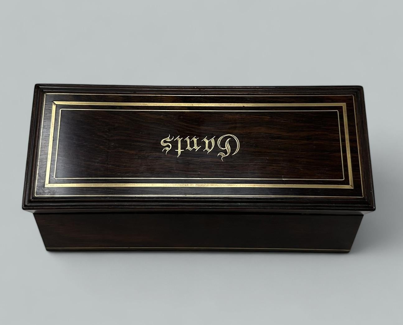 Antico dado da coquilla di Treen Ware, scatola per guanti, scacchiera per dadi, portacarte da donna In condizioni buone in vendita a Dublin, Ireland