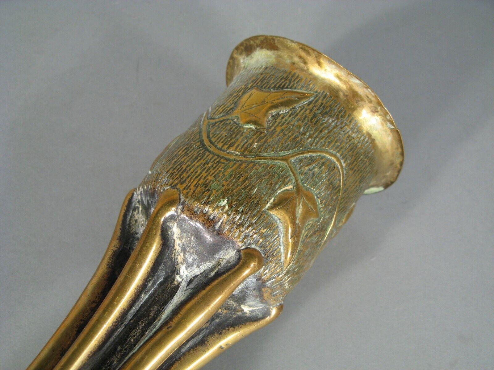 Antiguo estuche de latón de arte de trinchera con diseño de hoja de hiedra (1914-1918) - 1Y112 1