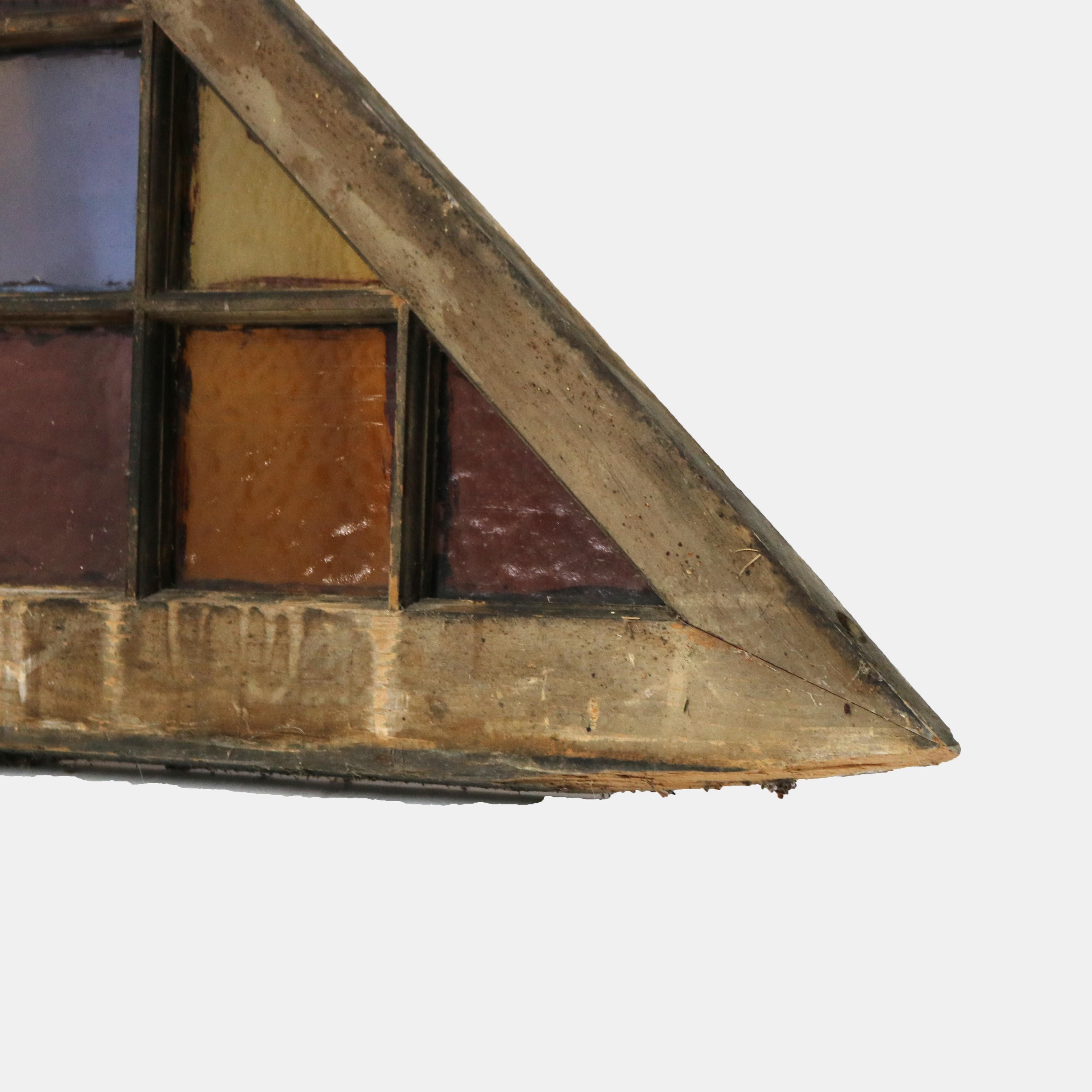 Vitrail de fenêtre triangulaire Arts & Crafts architectural antique C1920 en vente 1