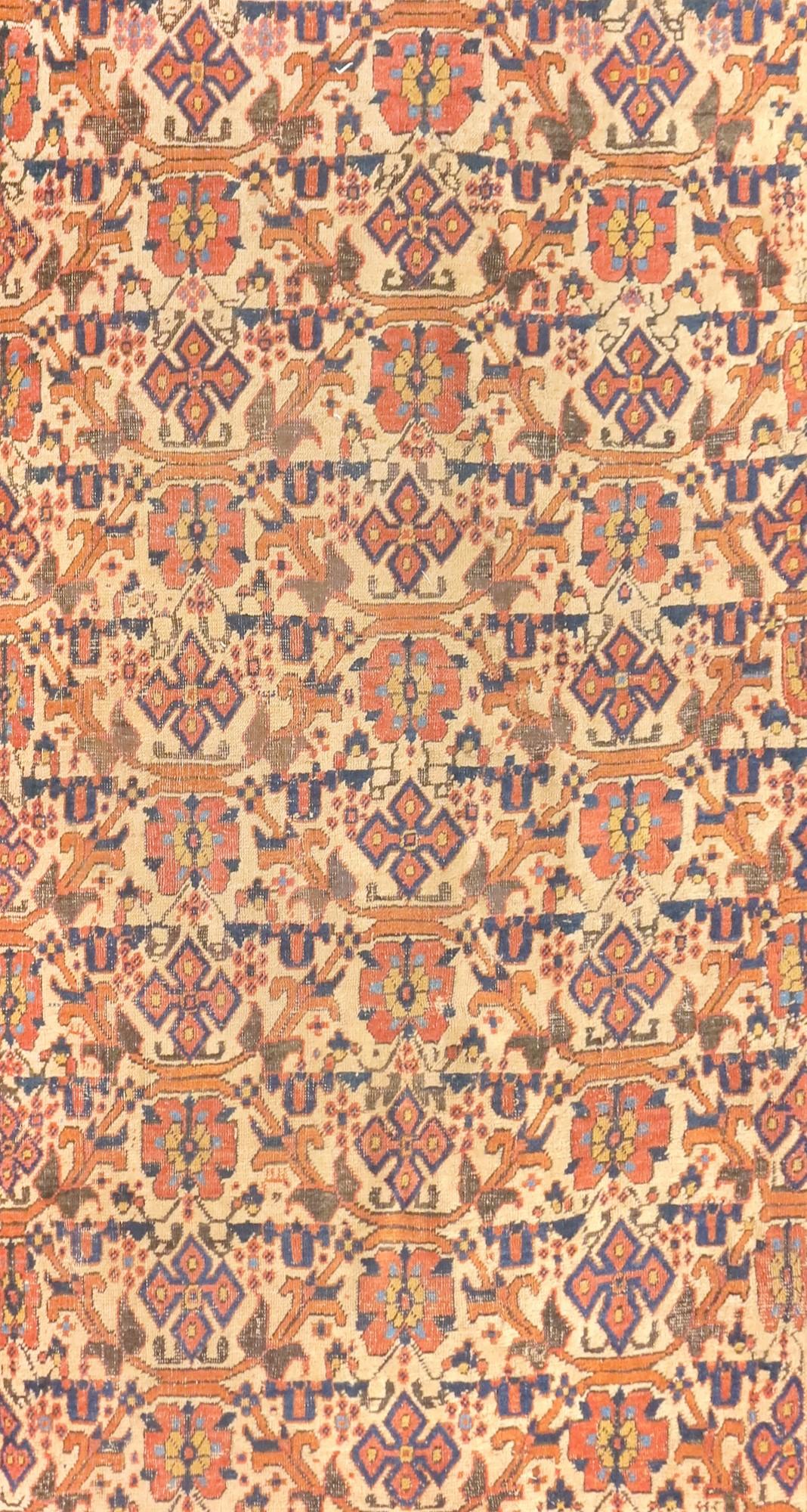 Antiker Afshar-Teppich mit Stammesmotiven, 4'11'' x 6'8'' (Persisch) im Angebot