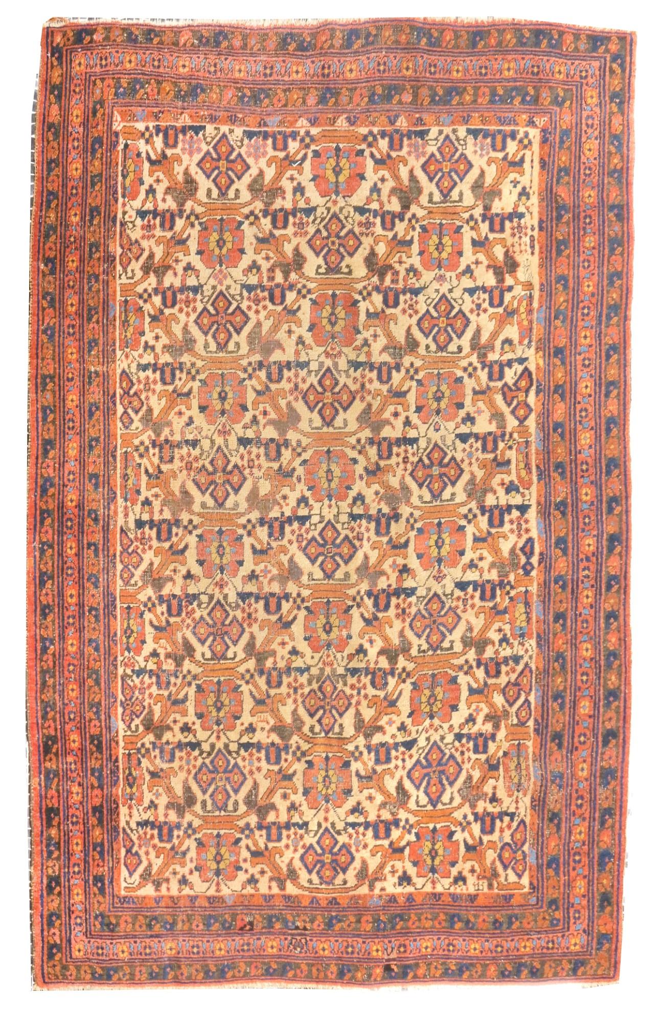 Antiker Afshar-Teppich mit Stammesmotiven, 4'11'' x 6'8'' im Zustand „Gut“ im Angebot in New York, NY