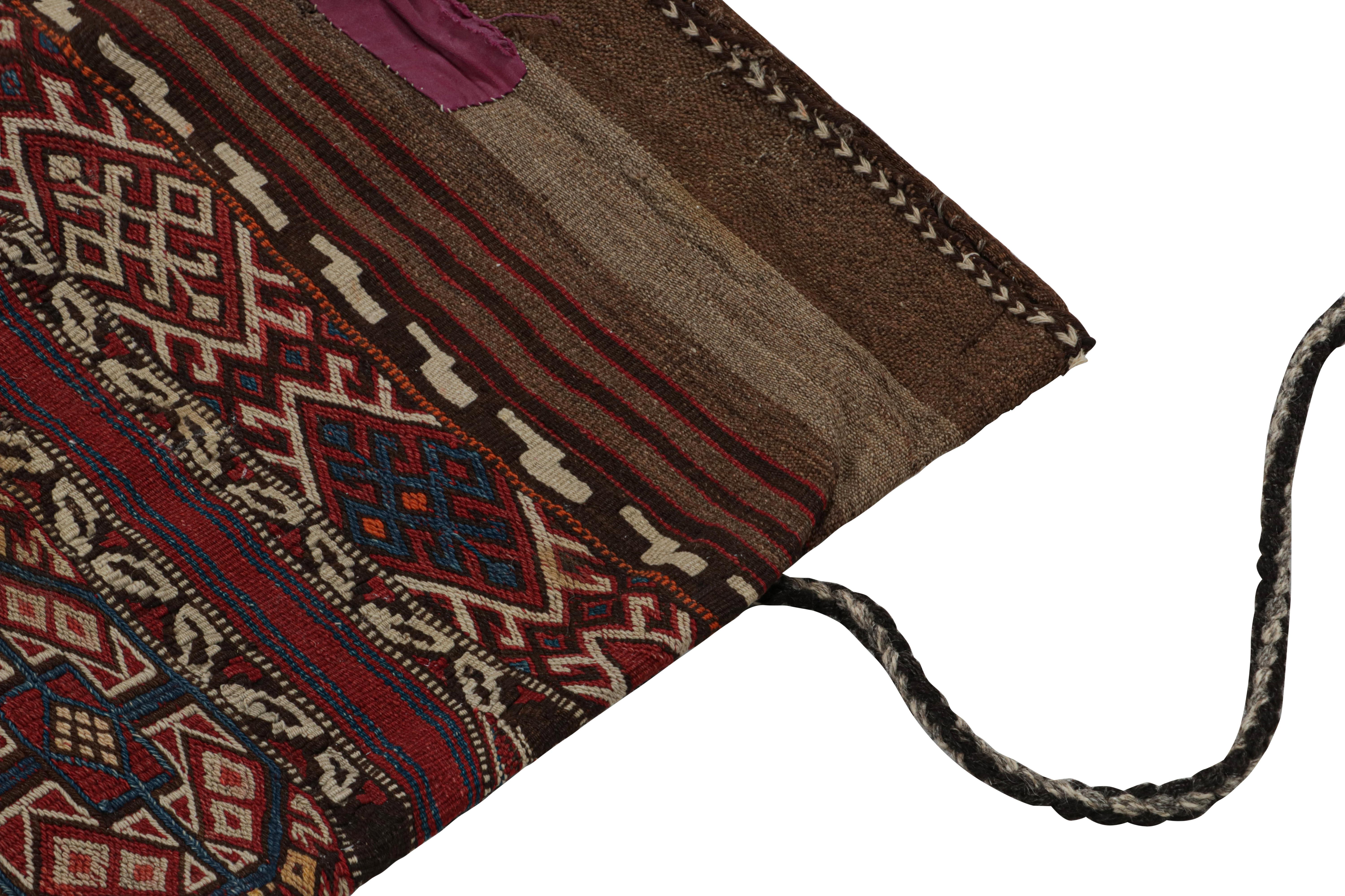 Antike Stammestasche & Flachgewebe mit geometrischen Mustern, von Rug & Kilim (Handgewebt) im Angebot