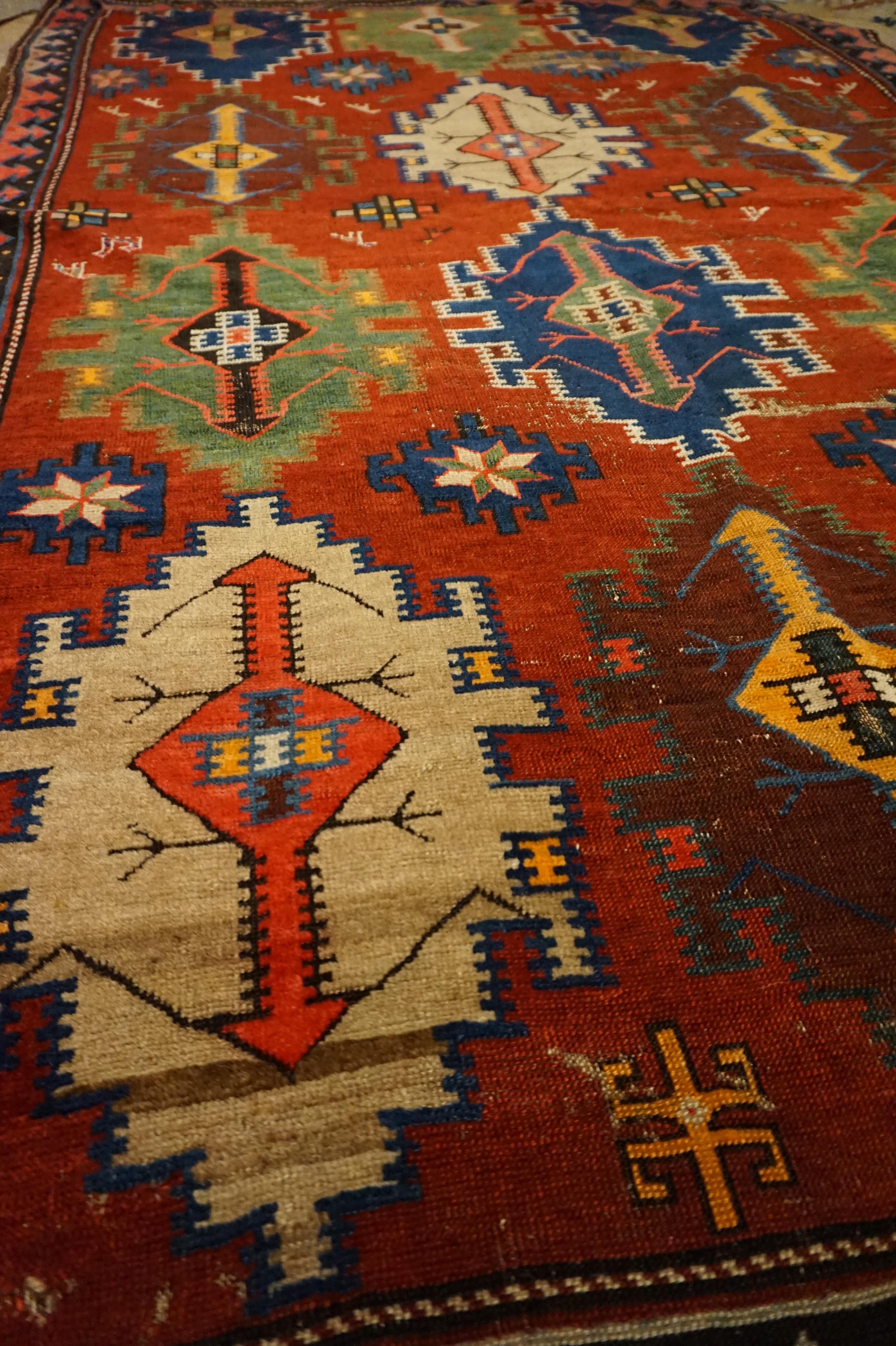 Antique Tribal Caucasian Shirvan Wool Hand Knotted Rug Collector In Good Condition In Vancouver, British Columbia