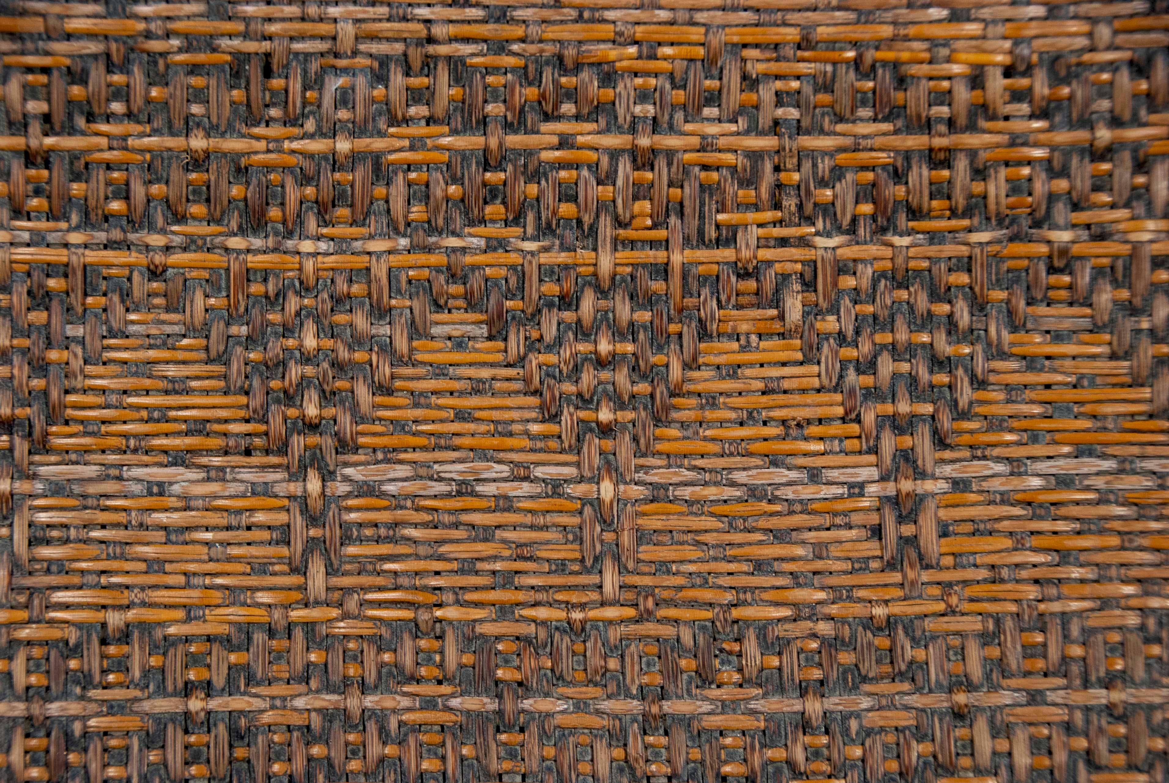 Antique Tribal Dayak Plaited Rattan Longhouse Mat (Tikar), Kalimantan en venta 3