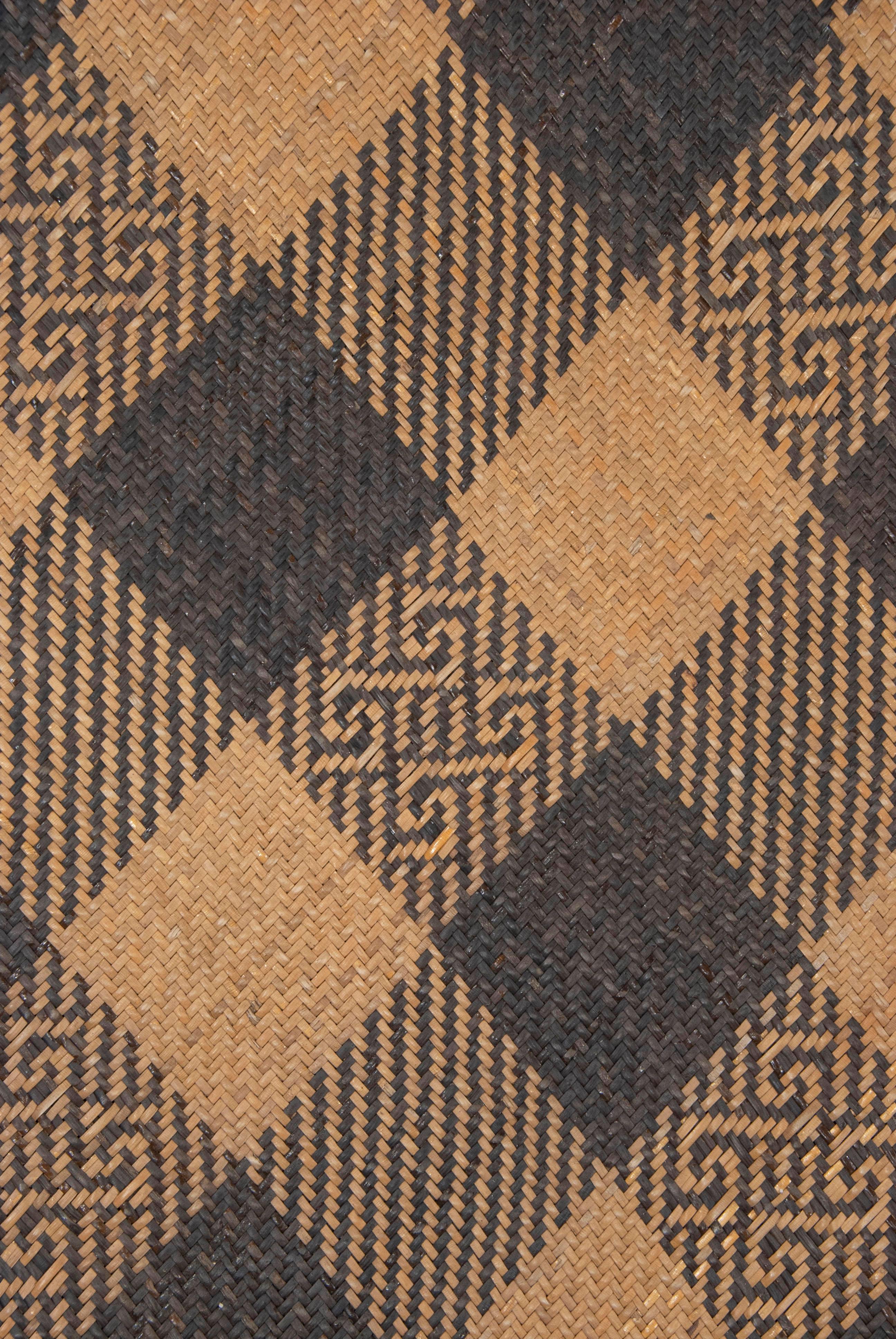 Antique Tribal Dayak Plaited Rattan Longhouse Mat (Tikar), Kalimantan en Bueno estado para la venta en Point Richmond, CA