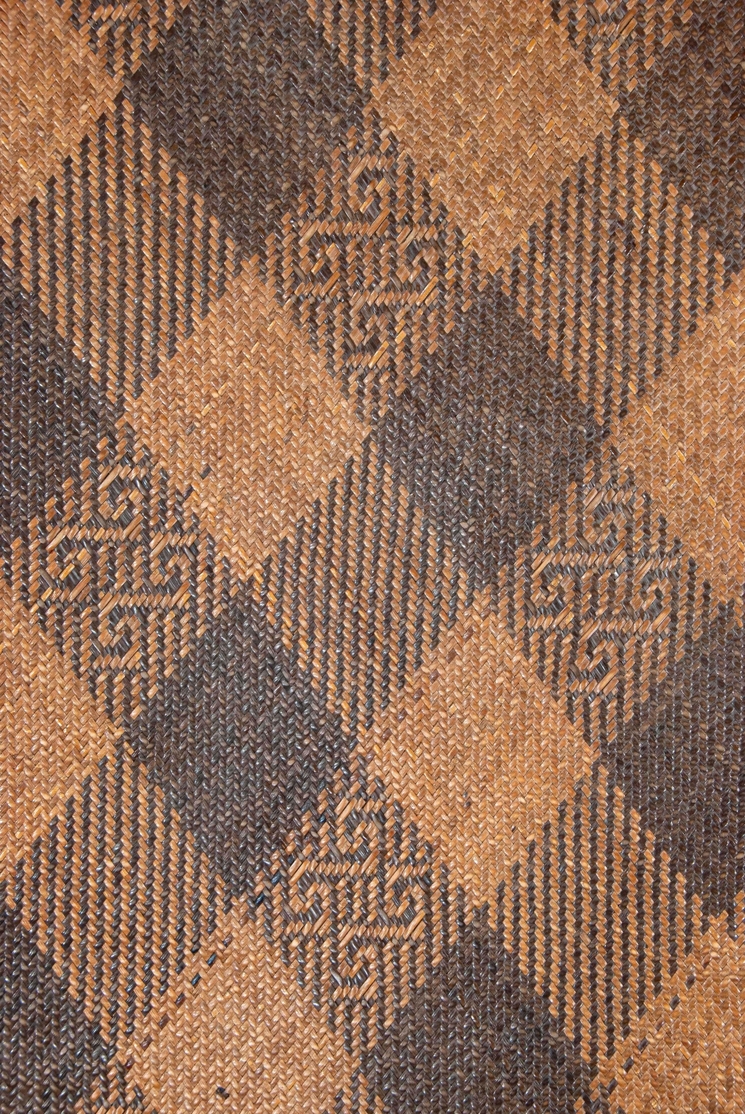 Antique Tribal Dayak Plaited Rattan Longhouse Mat (Tikar), Kalimantan en Bueno estado para la venta en Point Richmond, CA