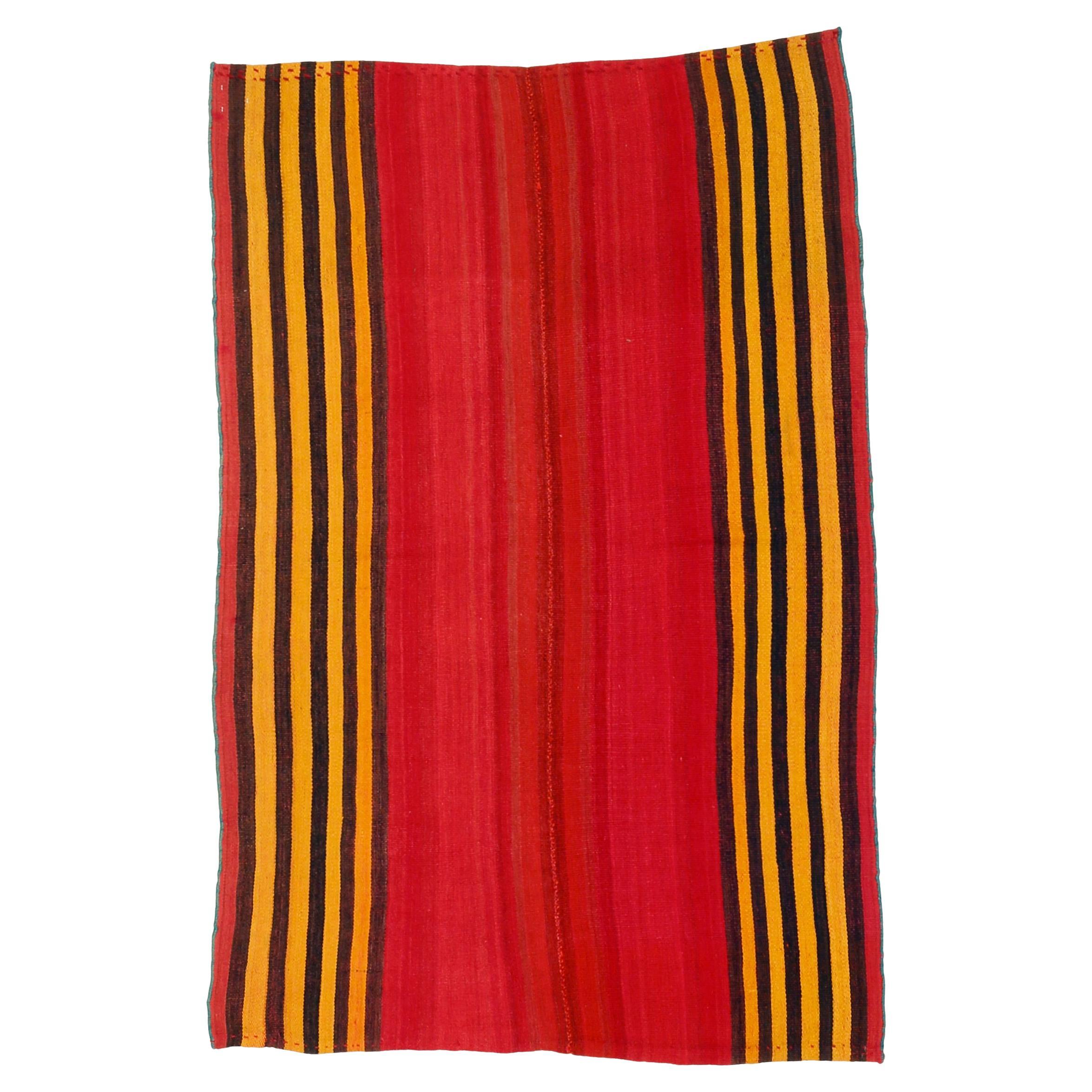 Antiker Stammes-Minimalistischer Jajim Kilim Teppich