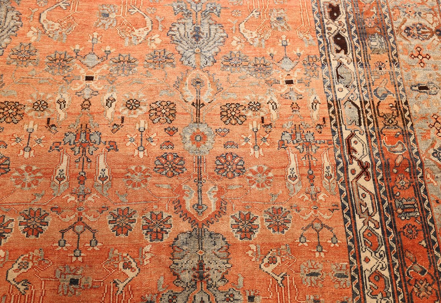 Antique Tribal Persian Malayer Rug. Size: 10 ft 8 in x 14 ft 7 in In Excellent Condition In New York, NY